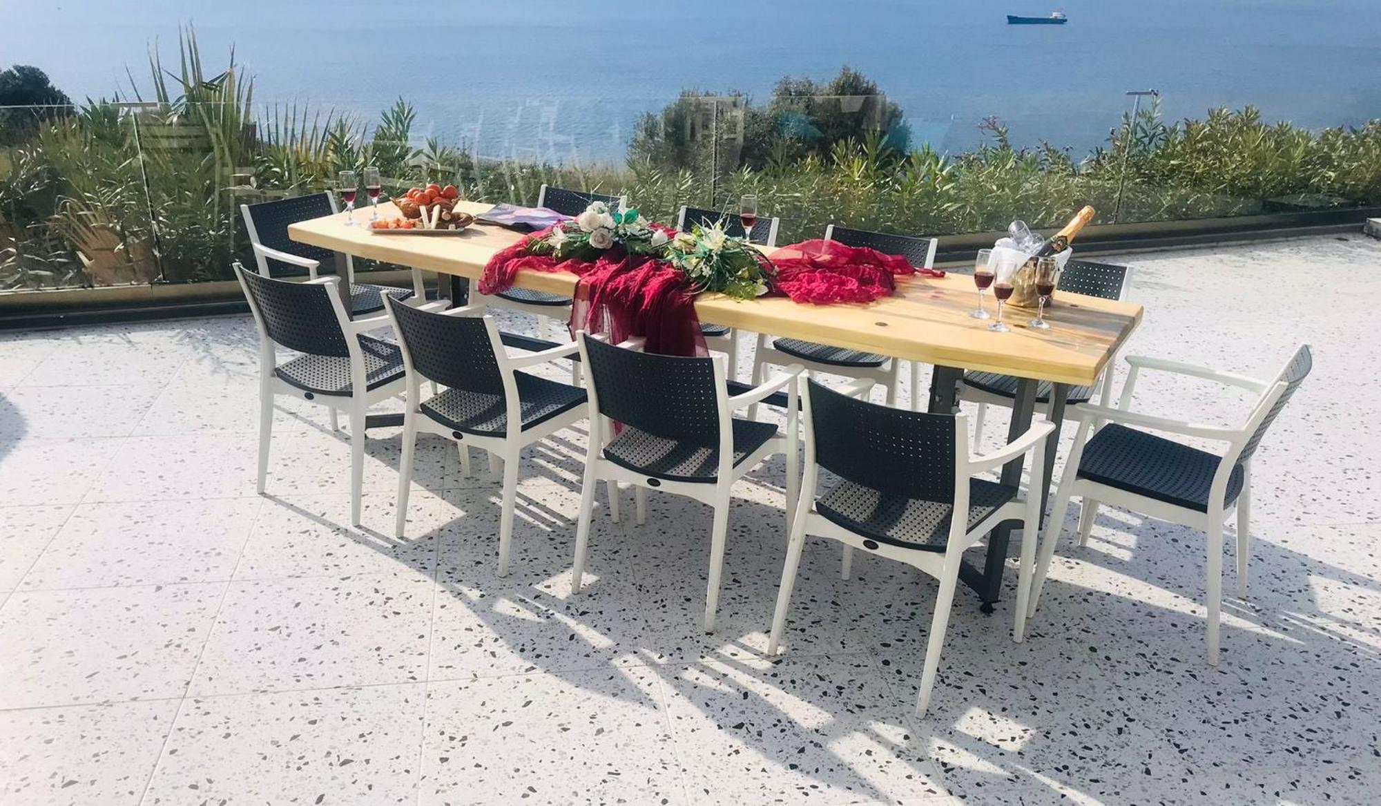 Mavi Panorama Cesme