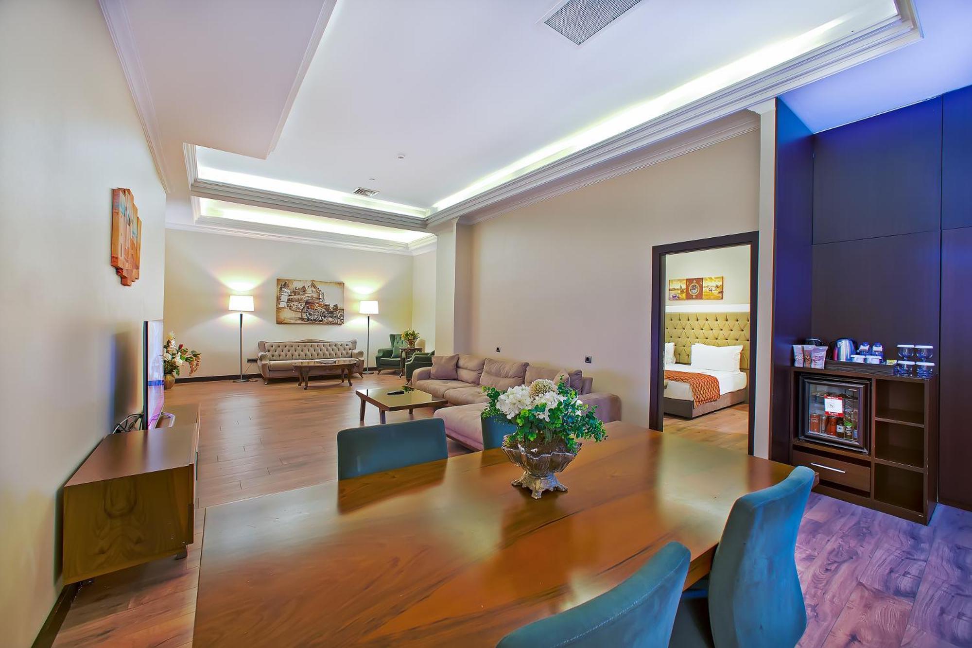 Hotel Ramada By Wyndham Merter