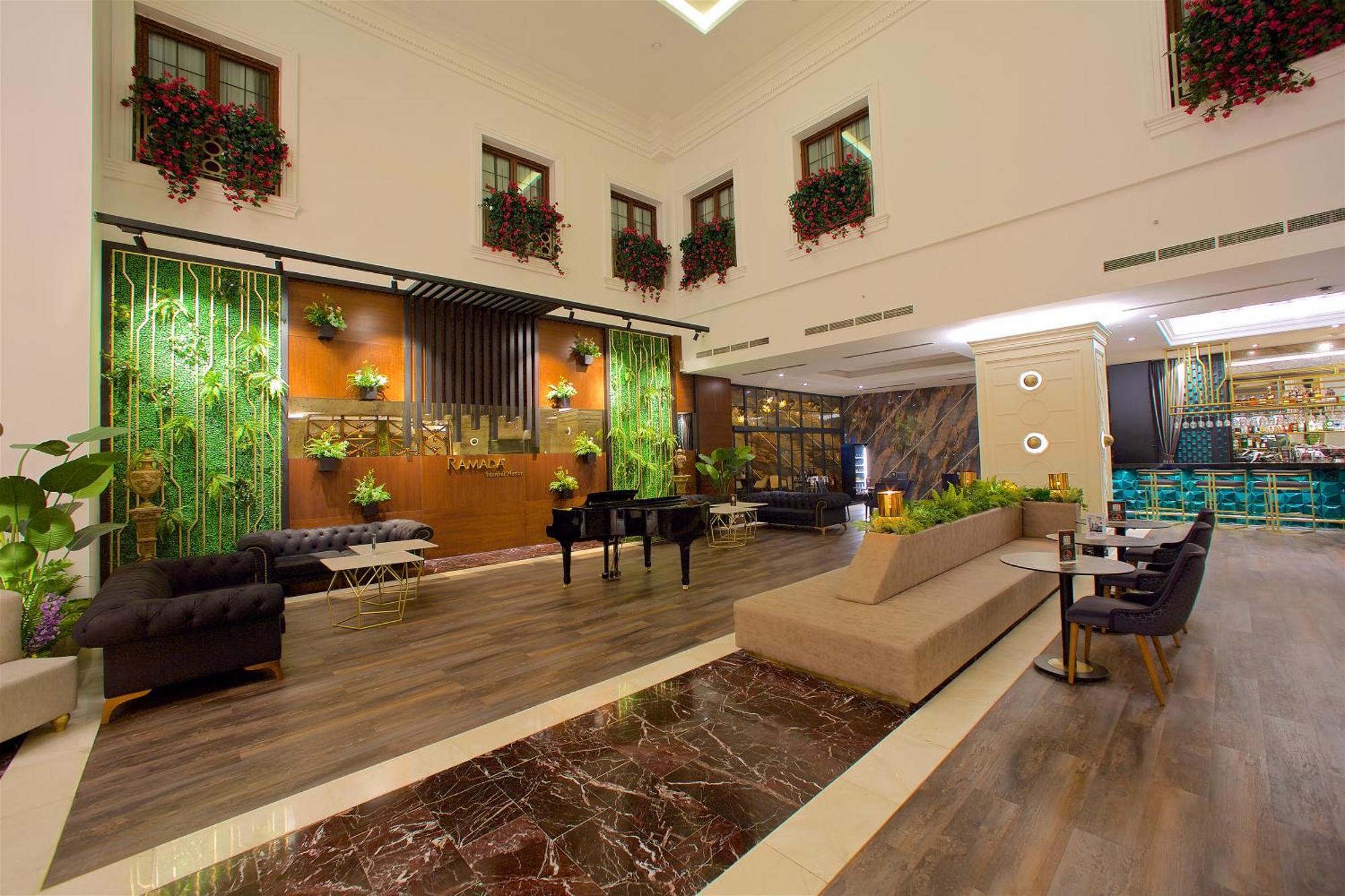 Ramada By Wyndham Merter Hotel