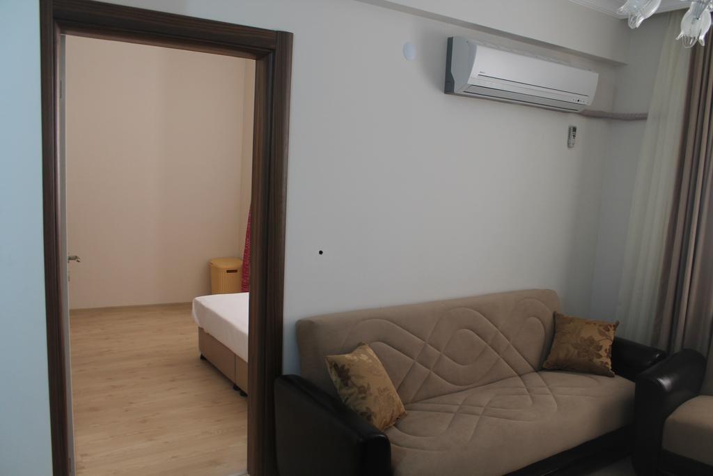 Almasa Aparts Apartment *