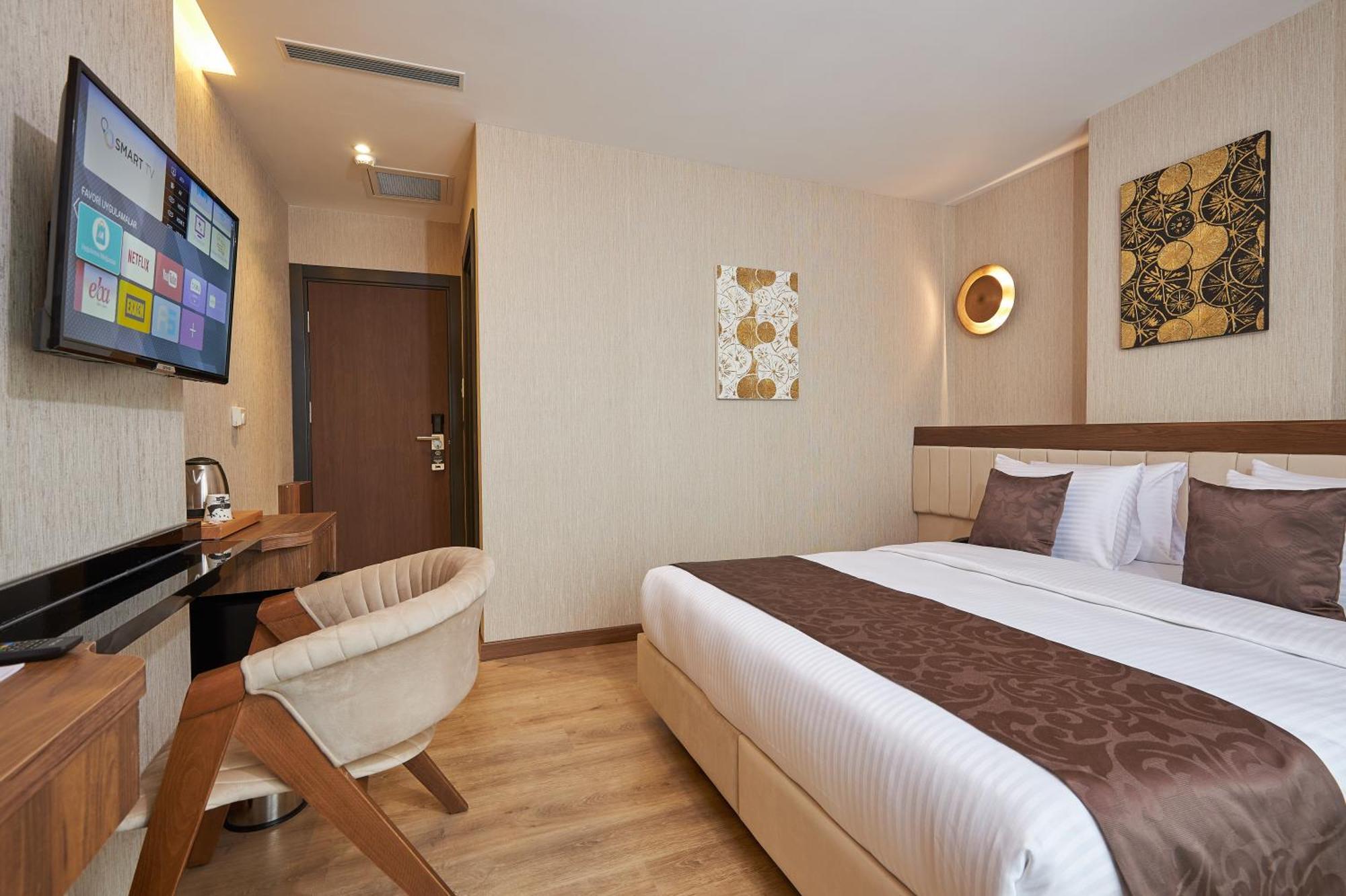Trademark Collection By Wyndham Operla Airport