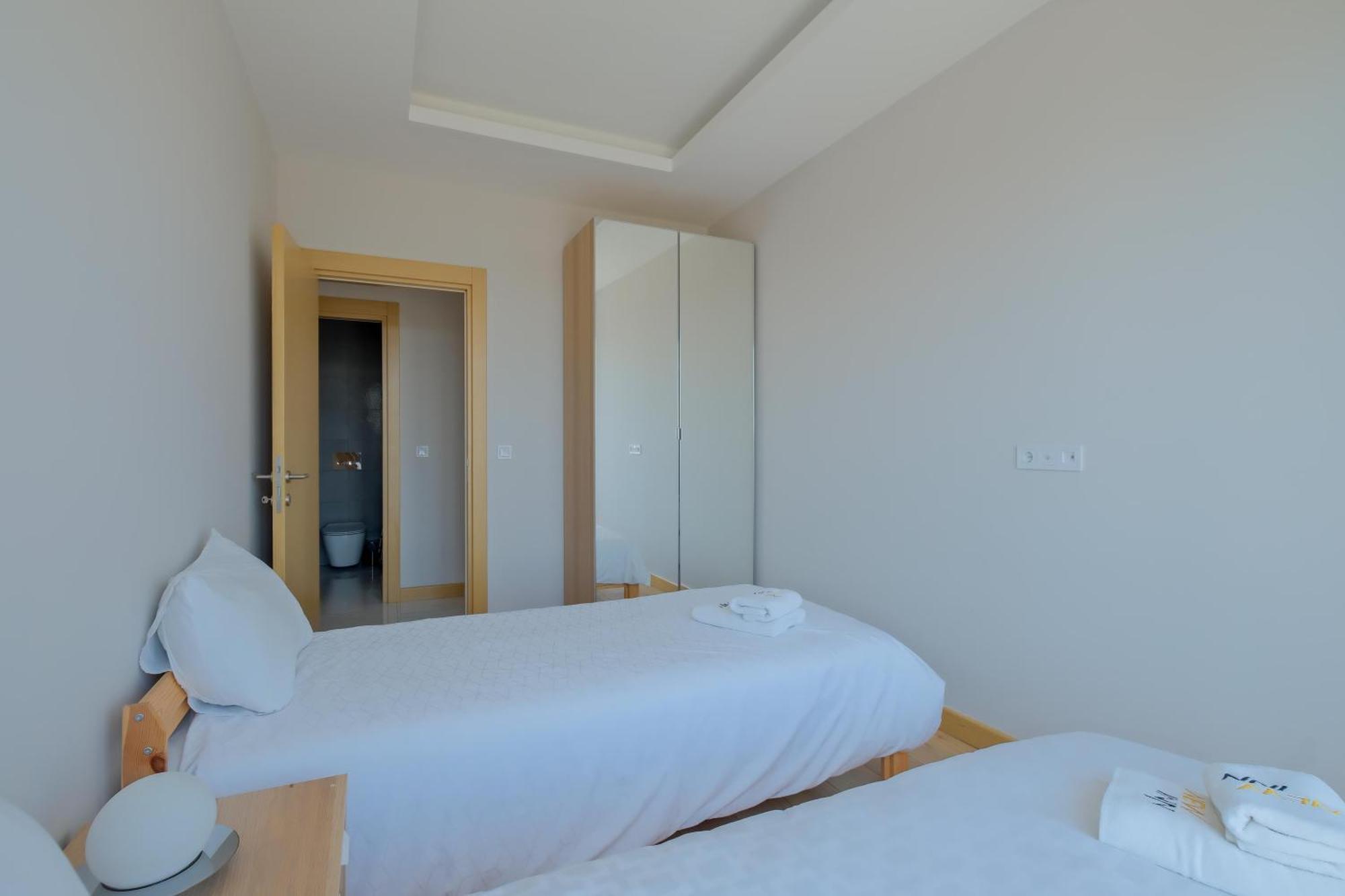 Apartment Grand By Newinn *