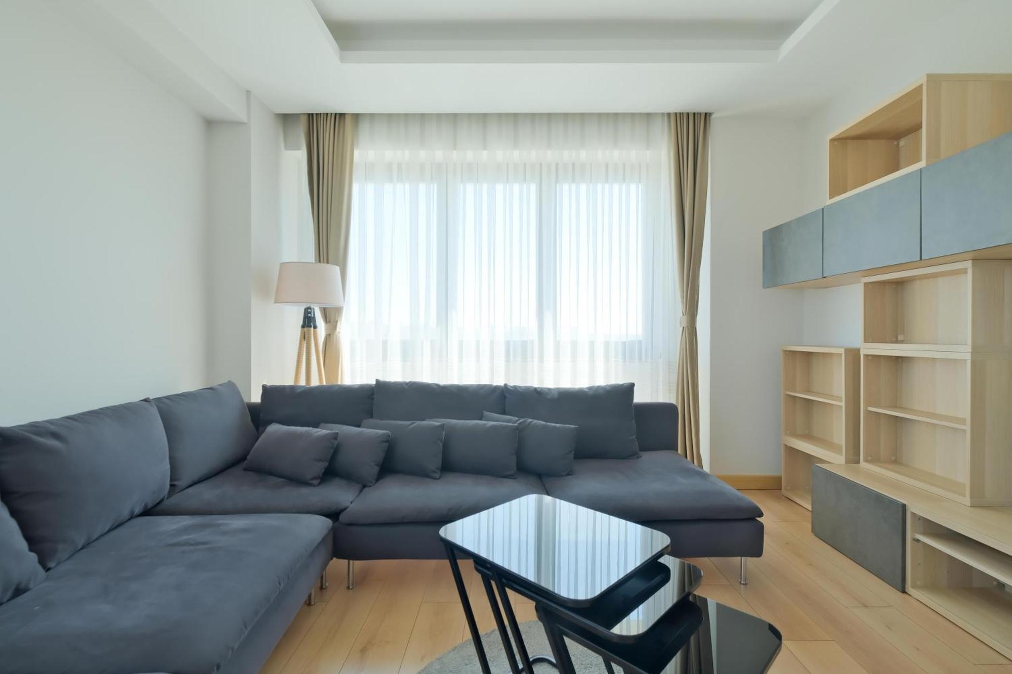 Apartment Grand By Newinn