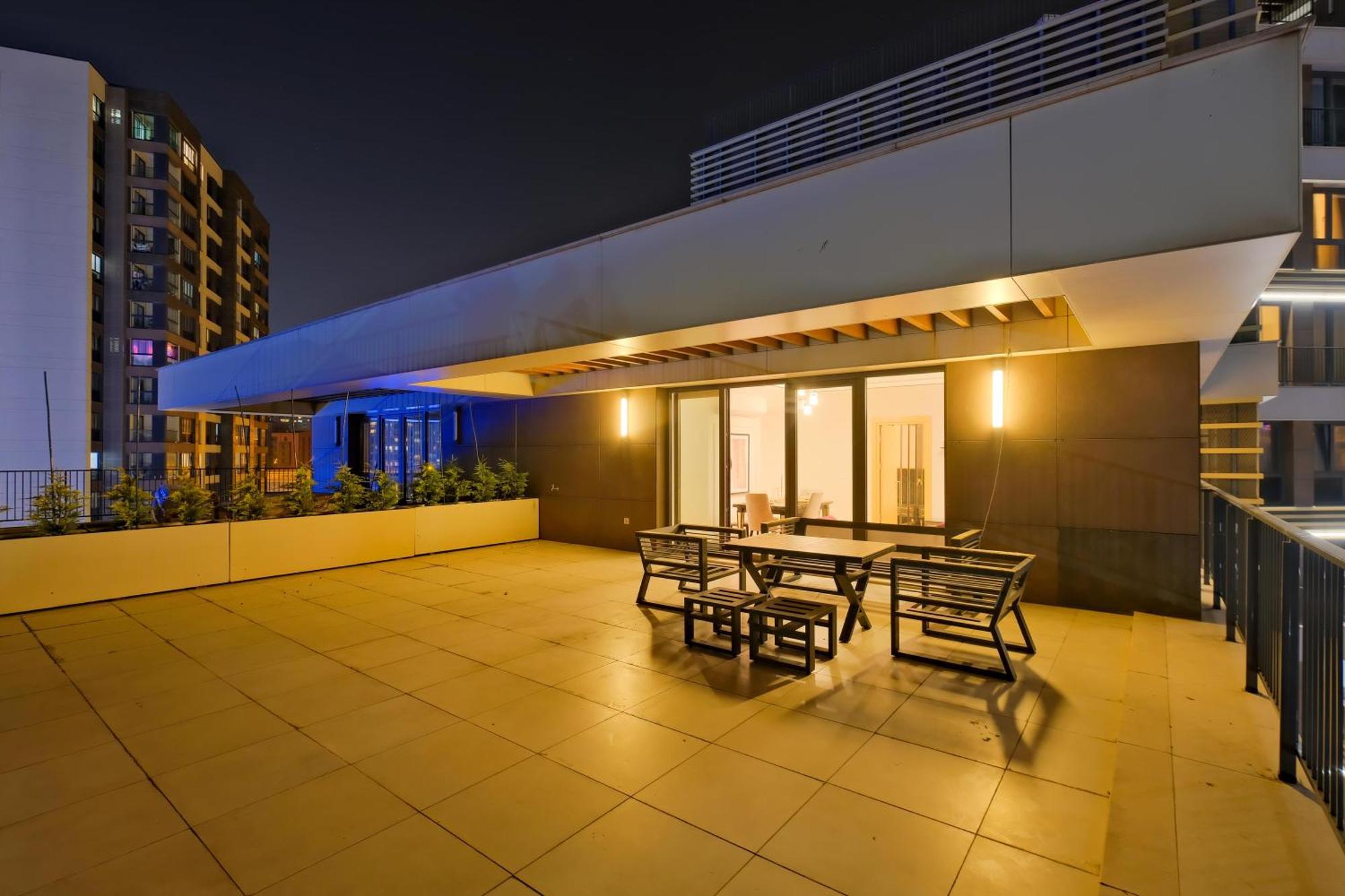 Apartment Grand By Newinn *
