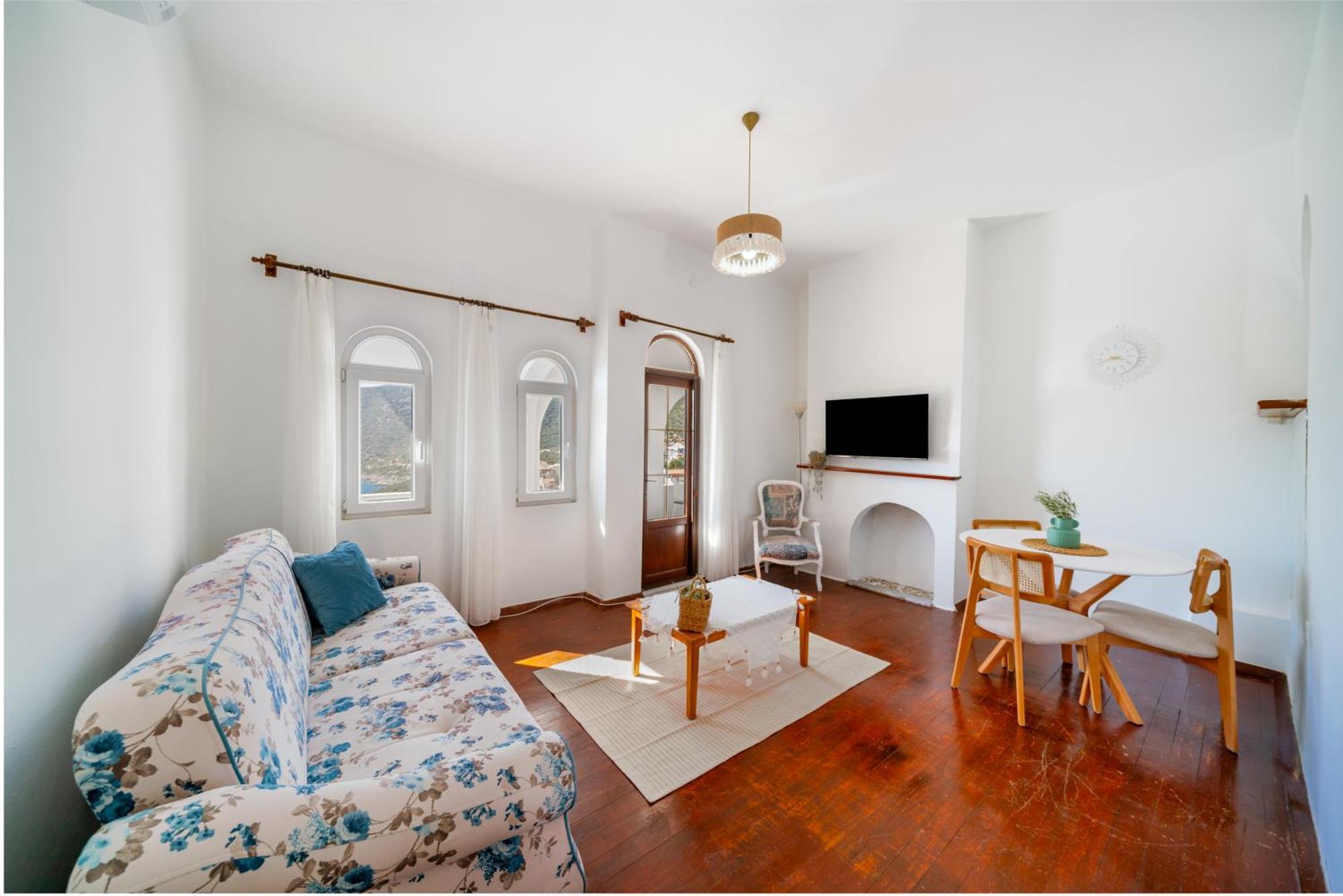 Kaya Kalamar Apartment