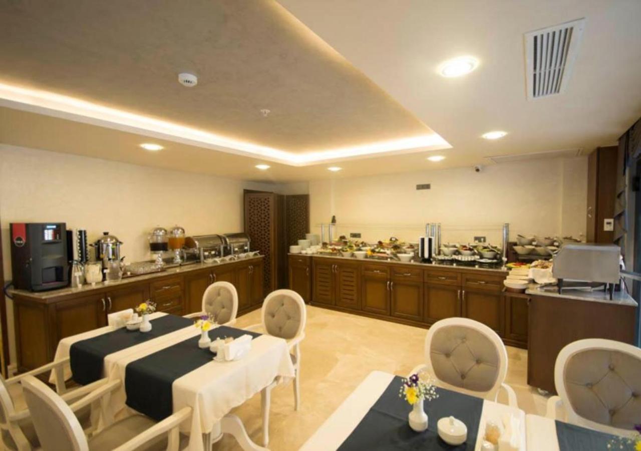 Hotel Antusa Palace &