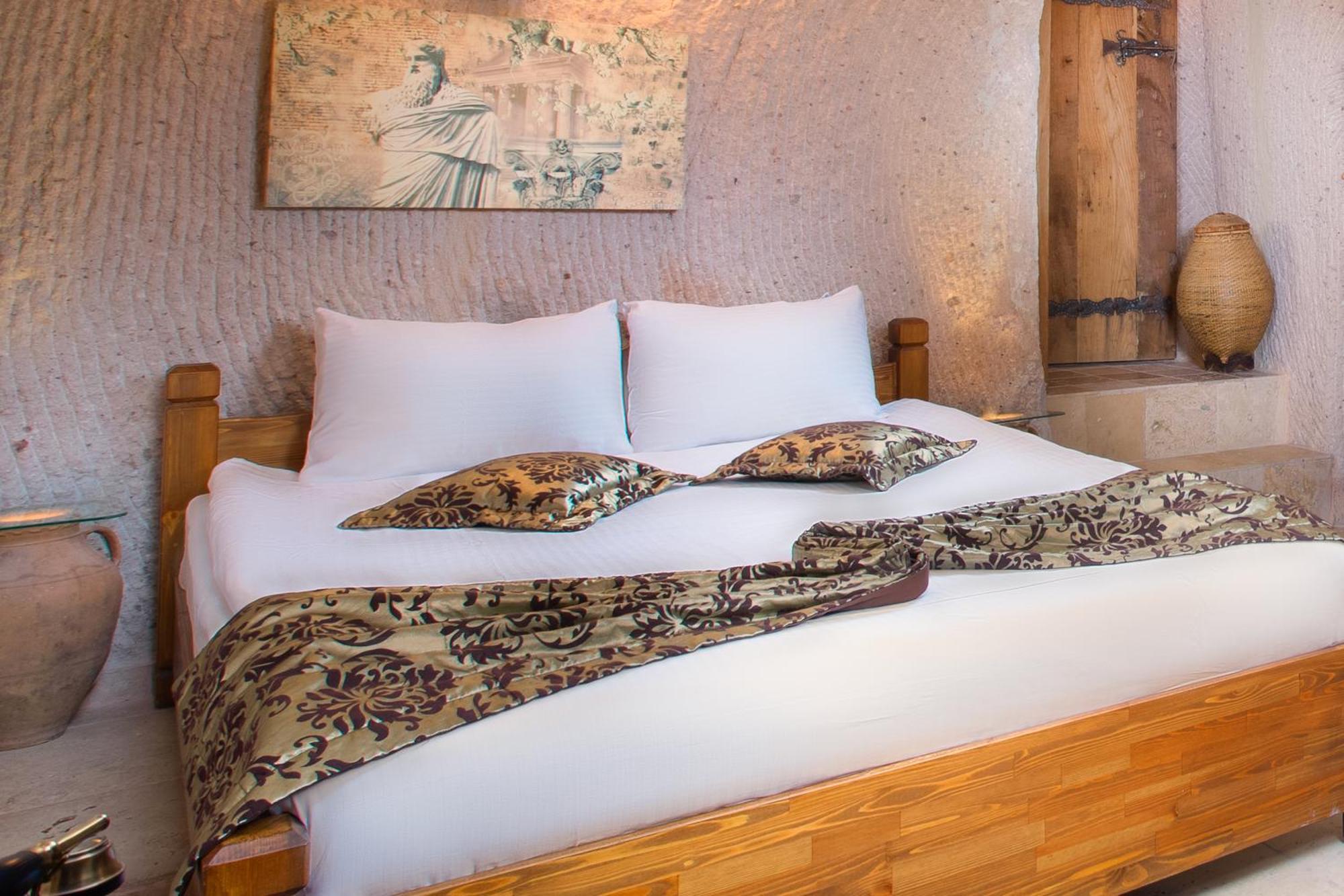 Cappadocia Fairy Chimneys Selfie Cave - Special Class Hotel Uchisar
