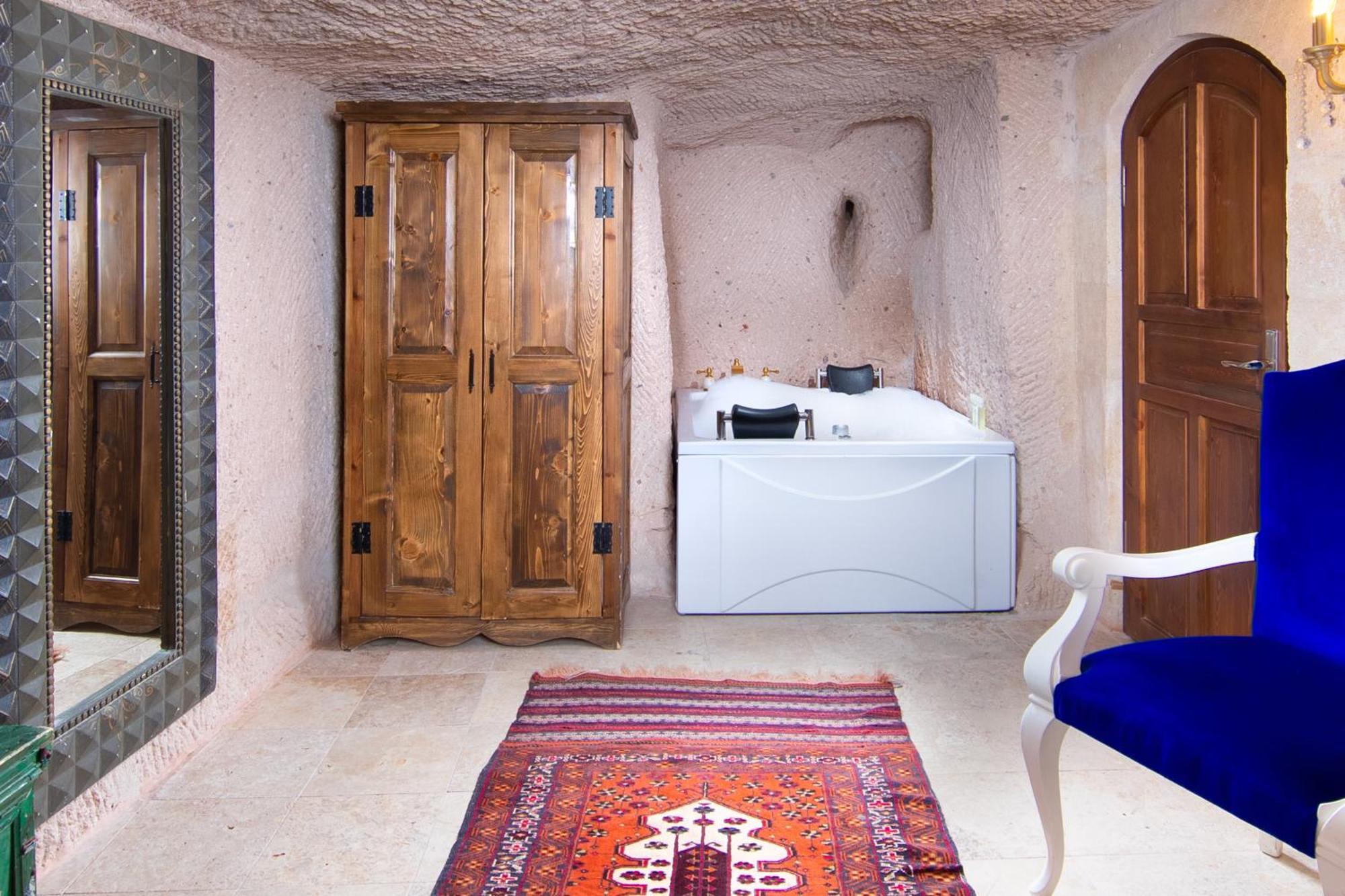 Cappadocia Fairy Chimneys Selfie Cave - Special Class Hotel 5*