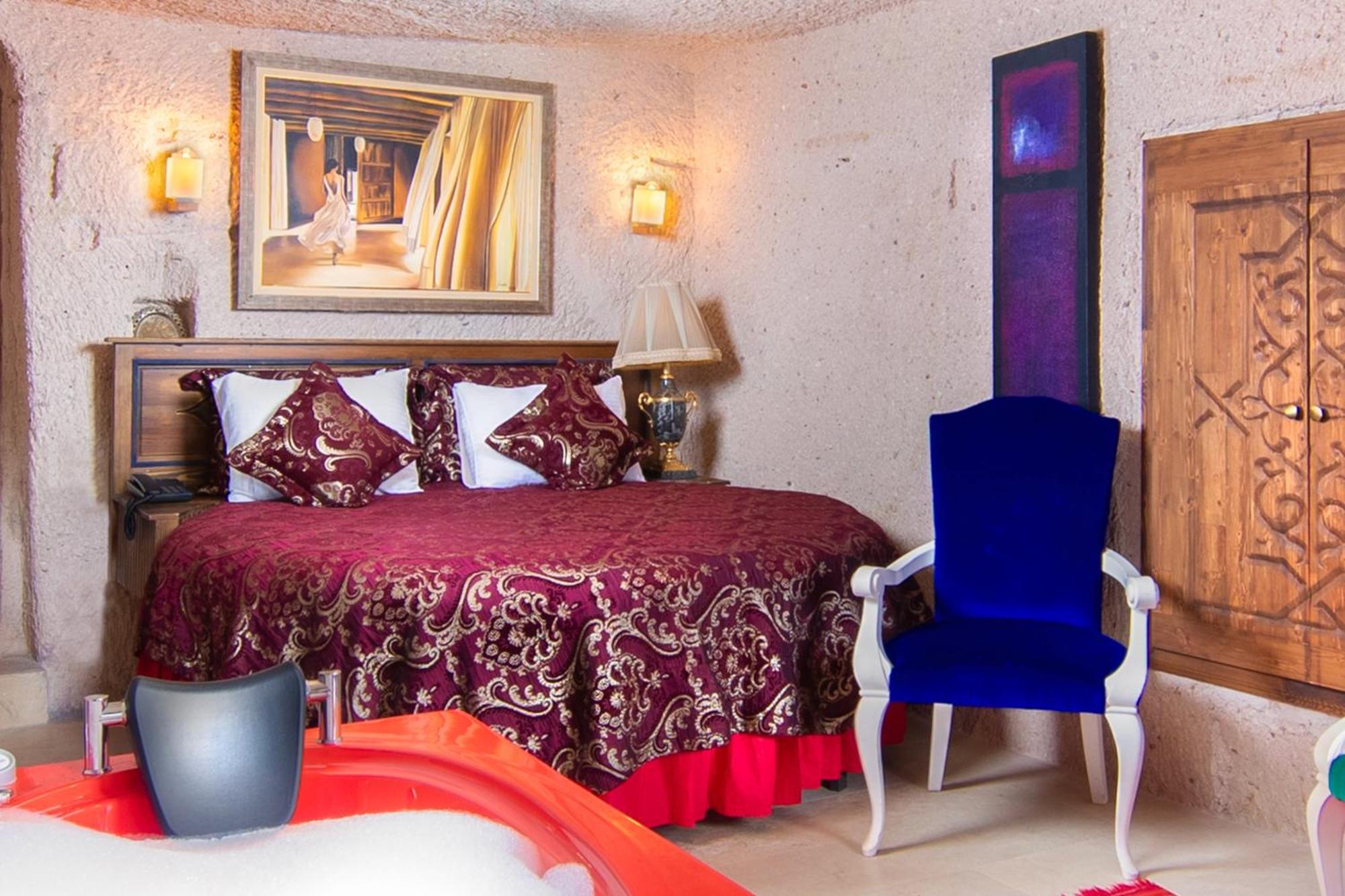 Cappadocia Fairy Chimneys Selfie Cave - Special Class 5*