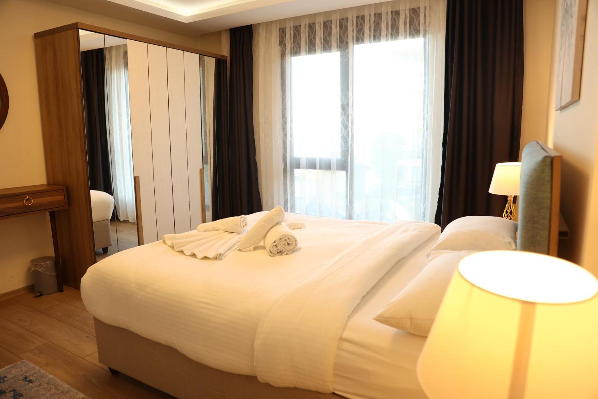 Apartment Dreams Luxury Residences & Lifestyle *