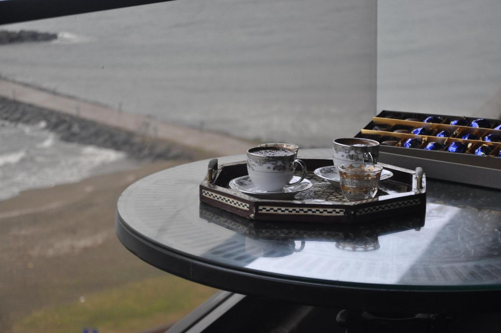 Apartment Dreams Luxury Residences & Lifestyle *