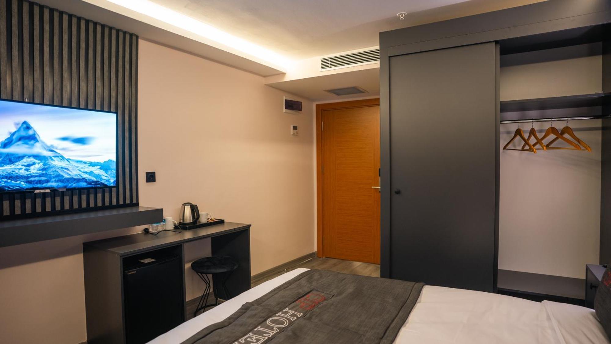 Cip & - Bakirkoey Center 4*