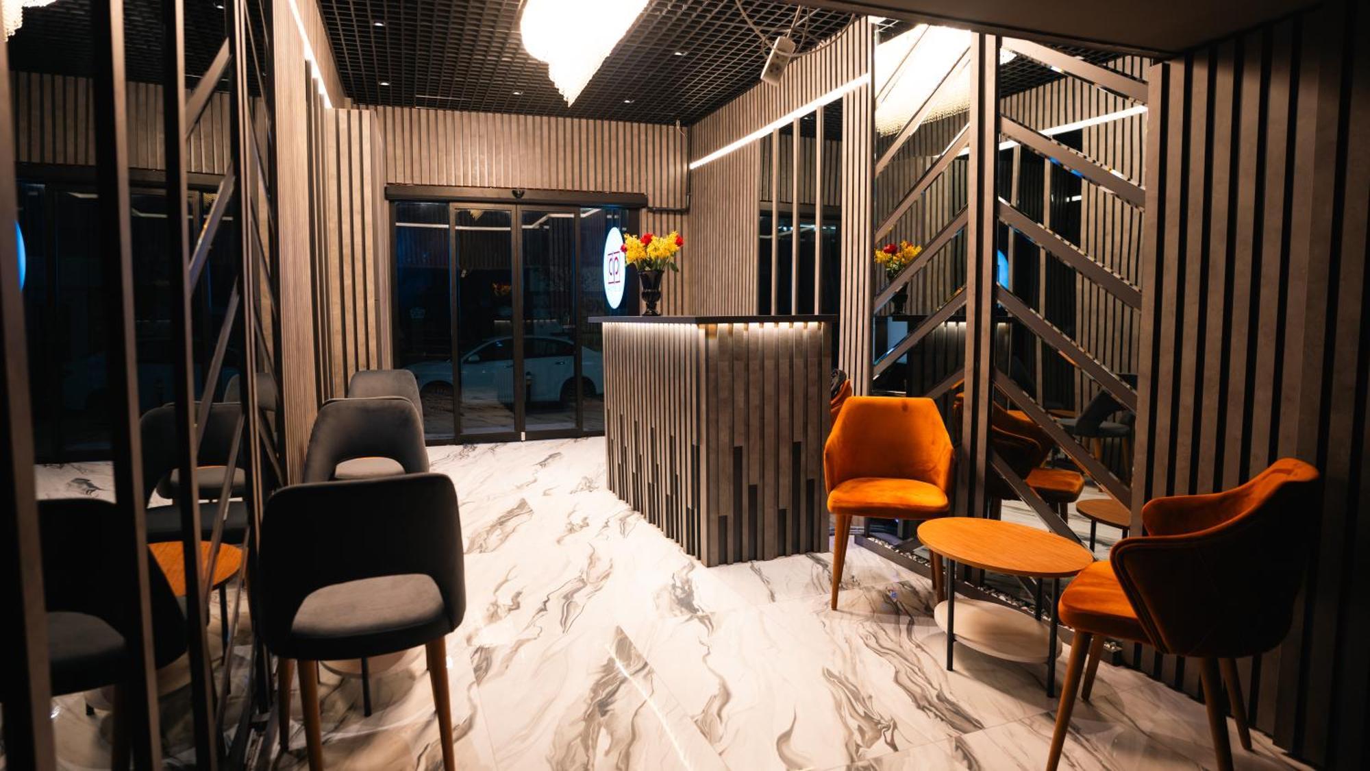 Cip & - Bakirkoey Center Hotel 4*