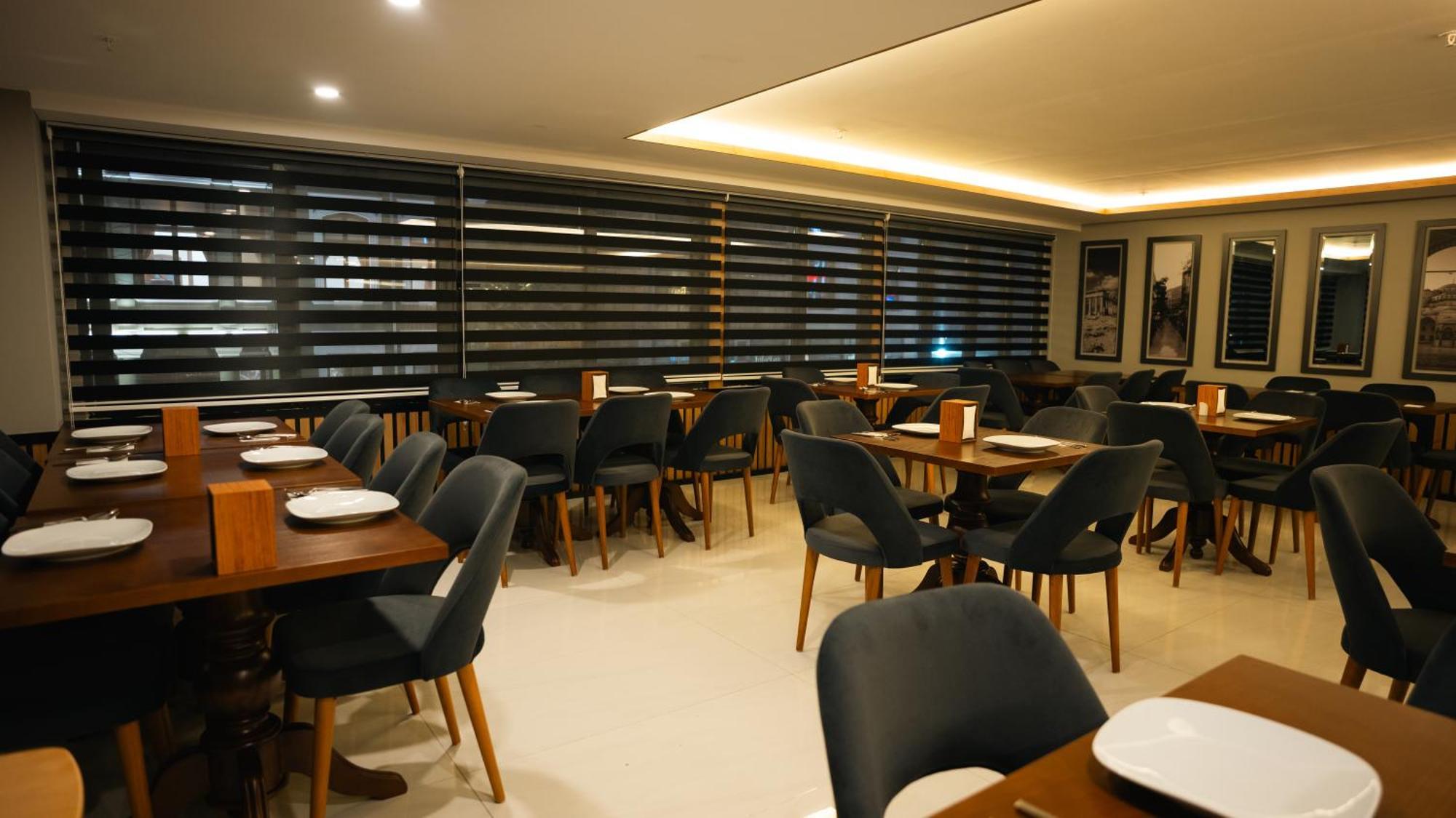 Hotel Cip & - Bakirkoey Center 4*