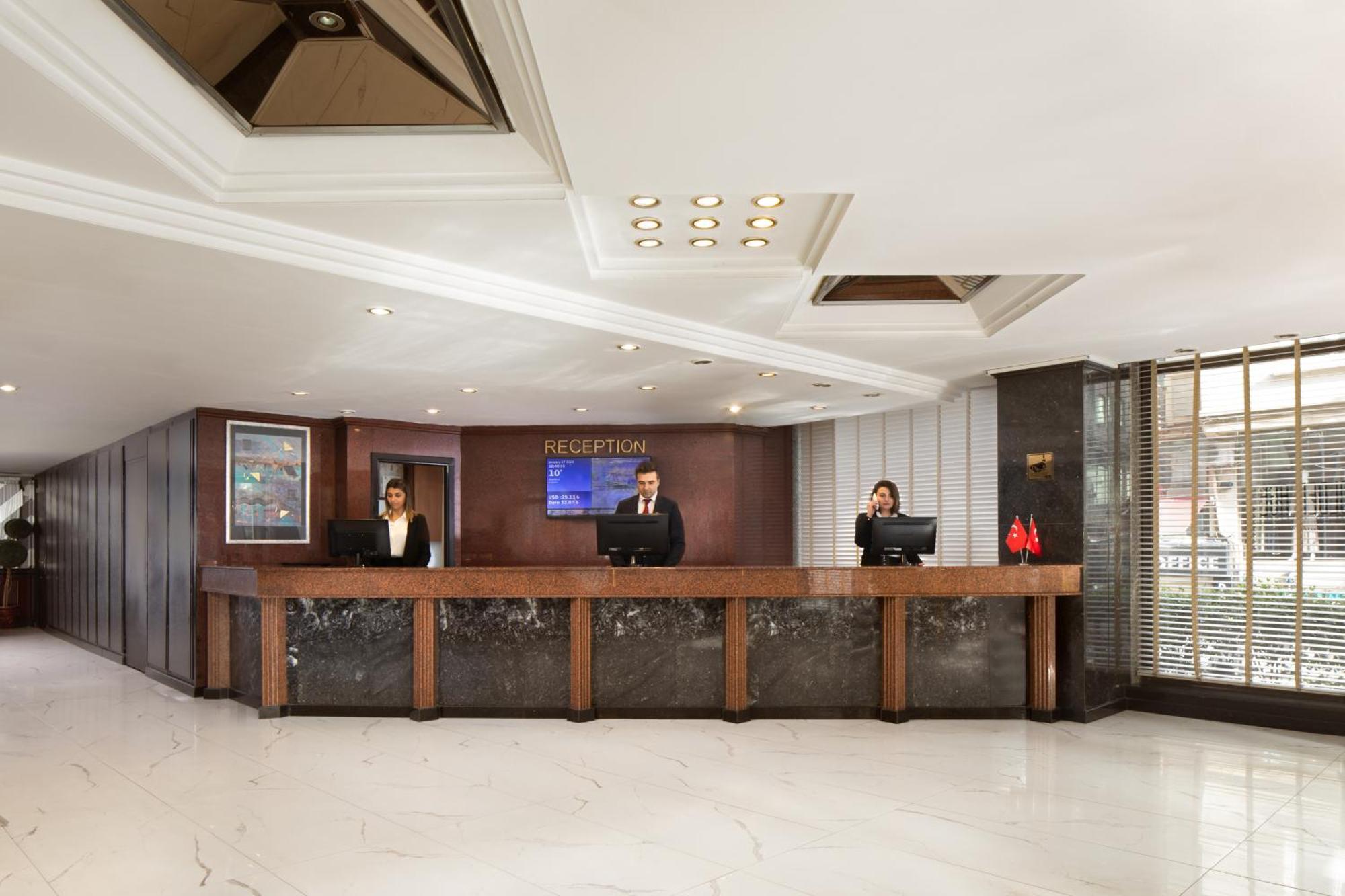Golden Age Taksim 4*