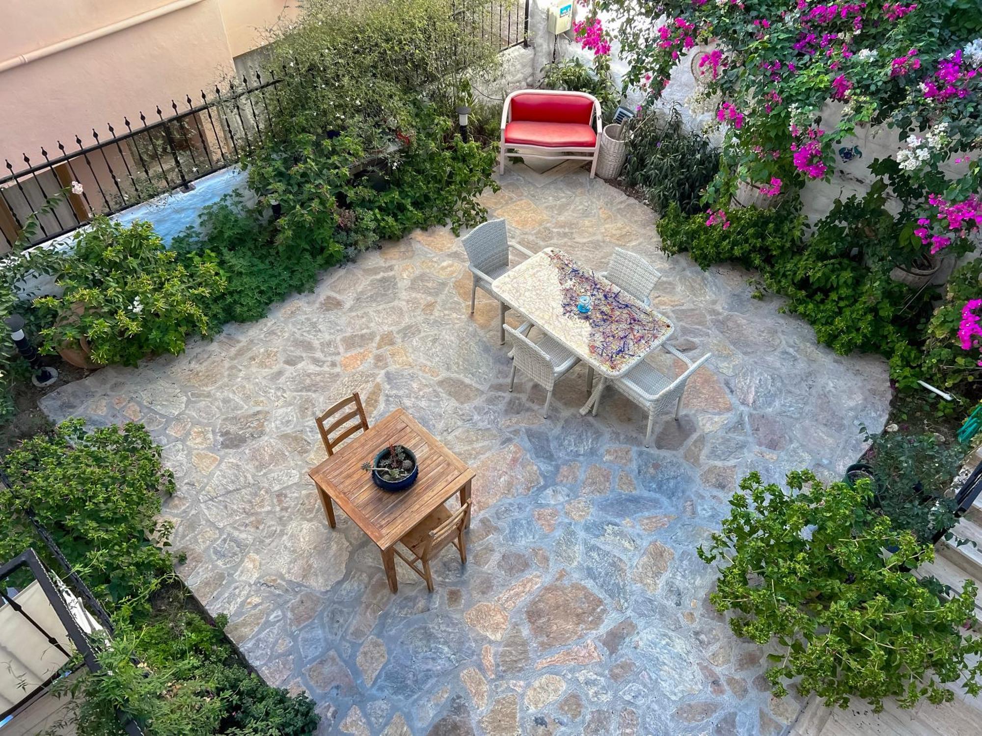 Aparthotel Azize *