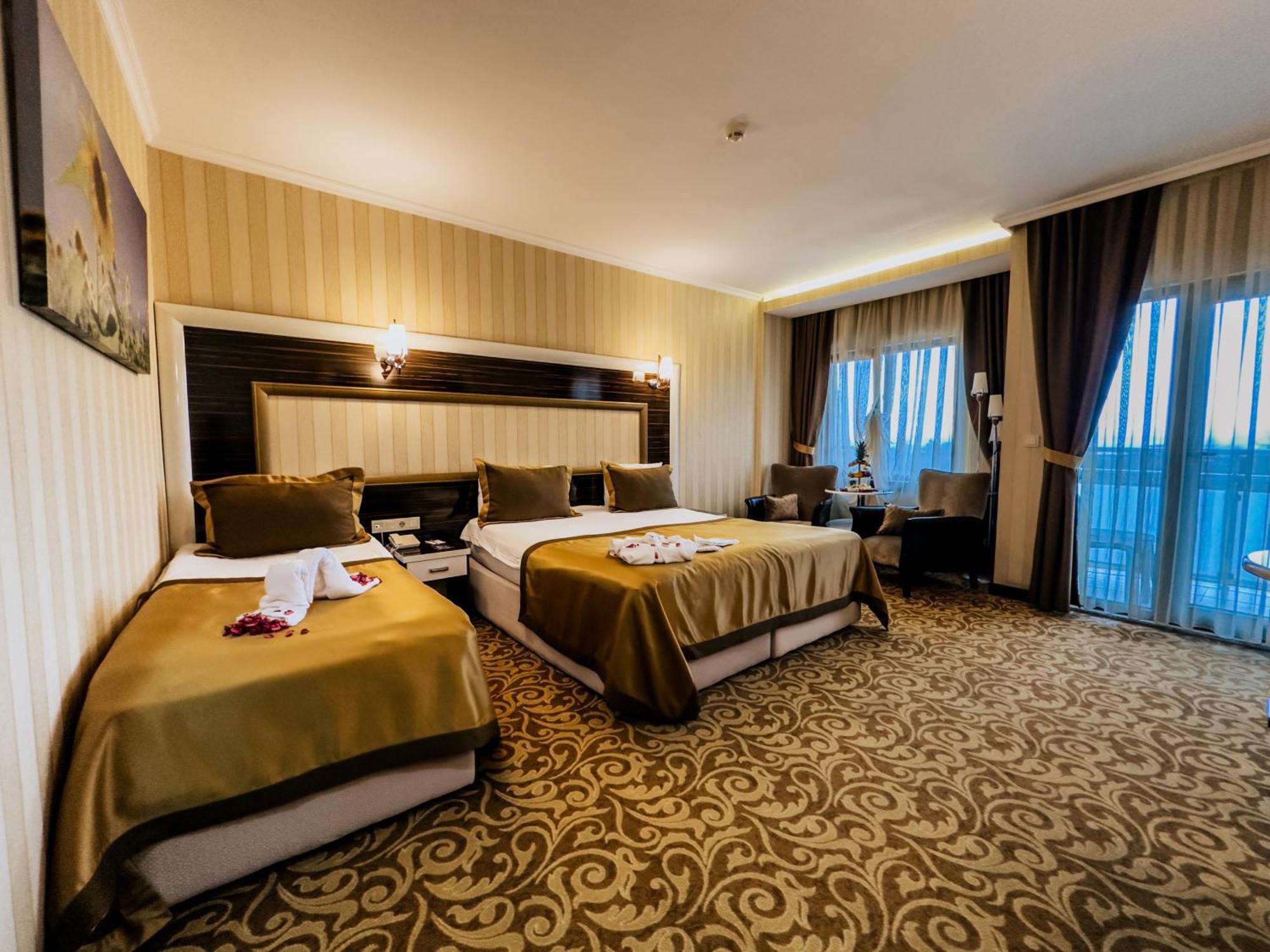 Elegance & Wellness-aqua Hotel 4*