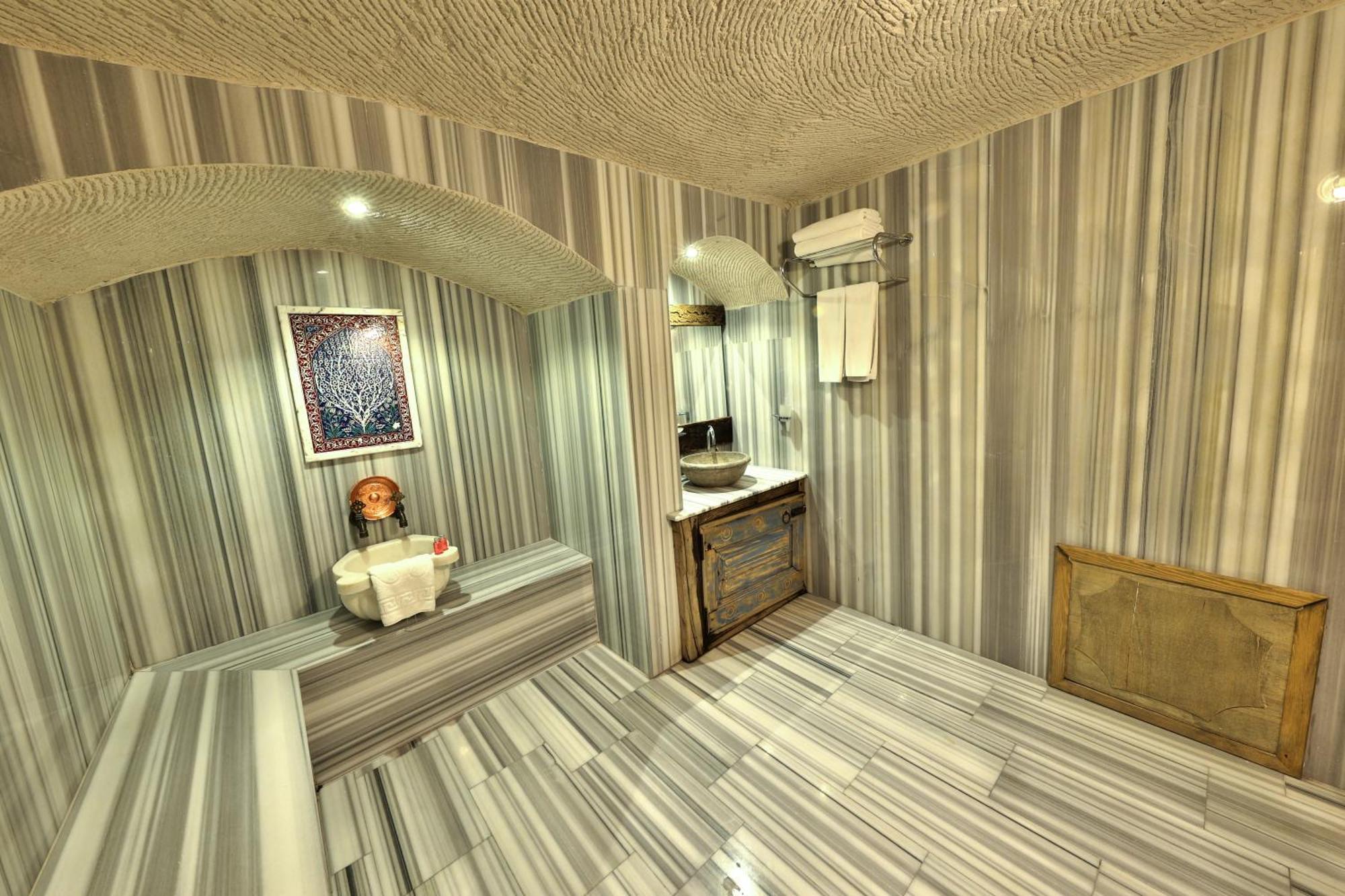 Hotel Divan Cave House