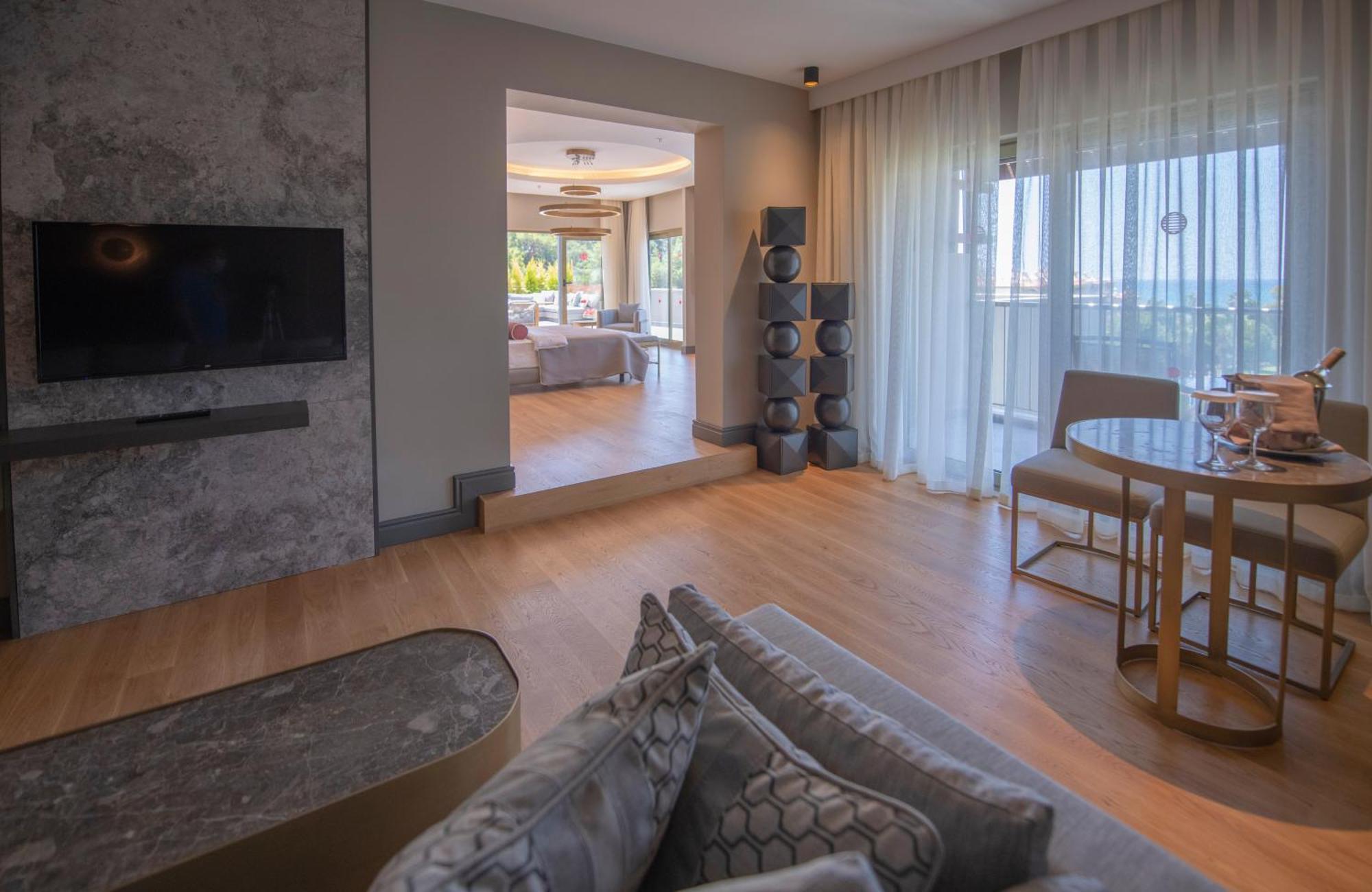 Barut Hemera Side