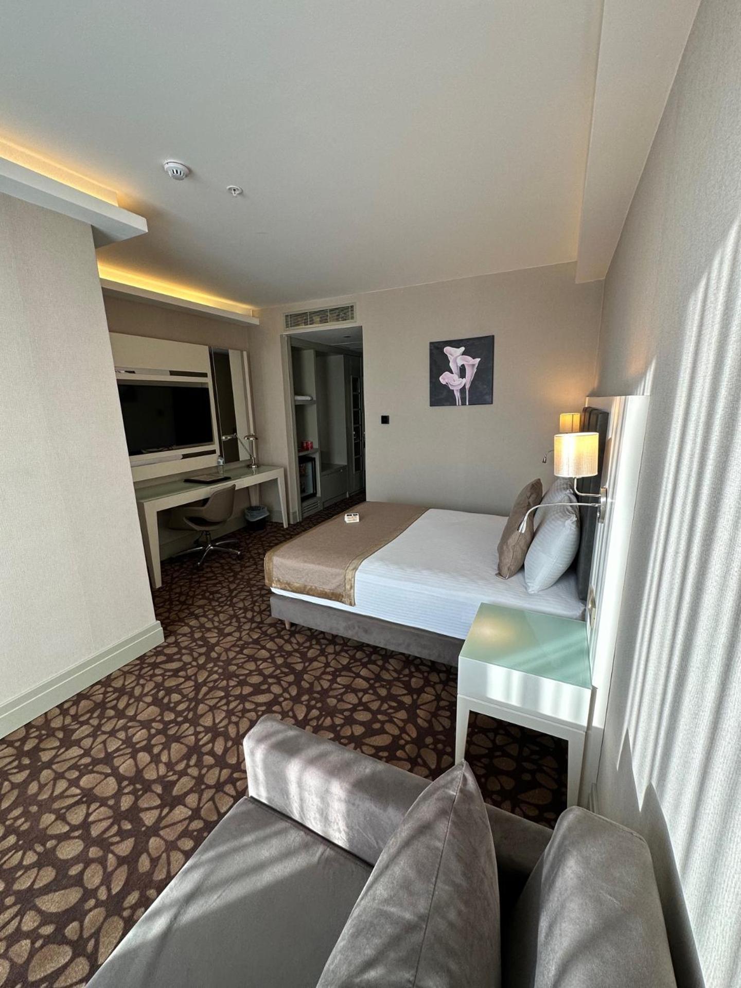 Hotel The Conforium 5*