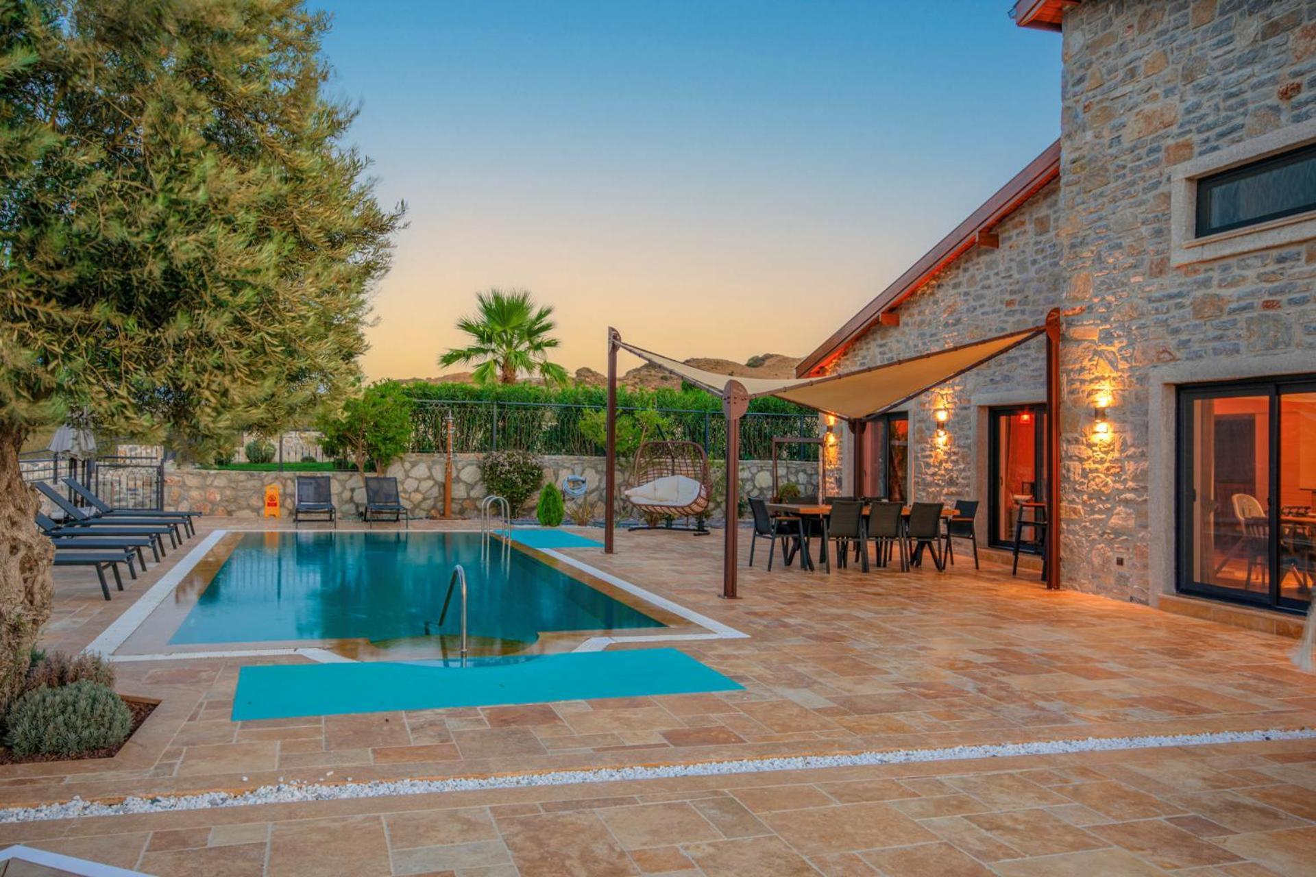 Villa Neveda Mit Tennis Und Basketballplatz *