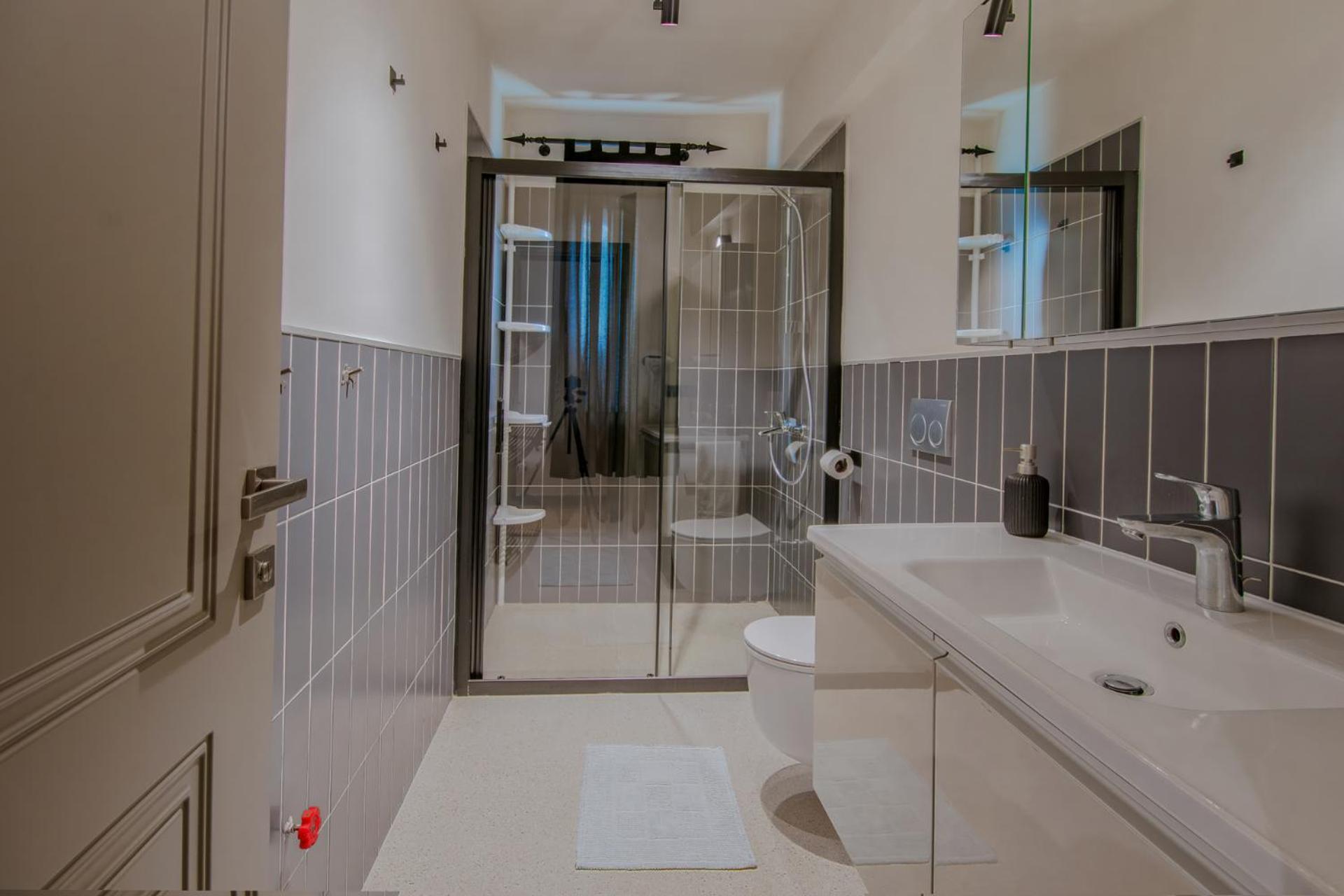 Villa Neveda Mit Tennis Und Basketballplatz *