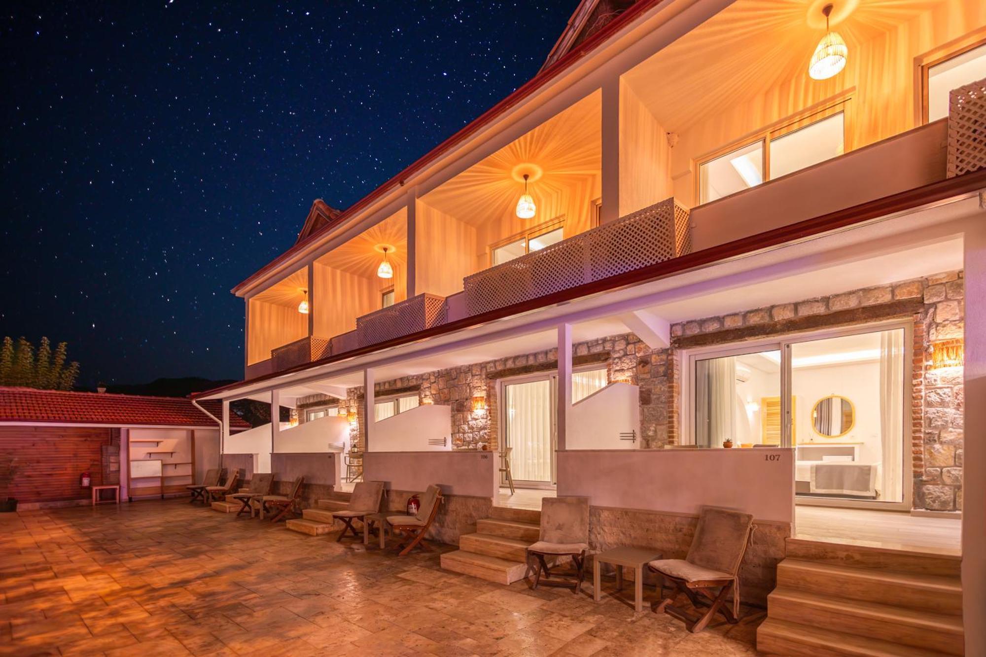 Base Selimiye Hotel
