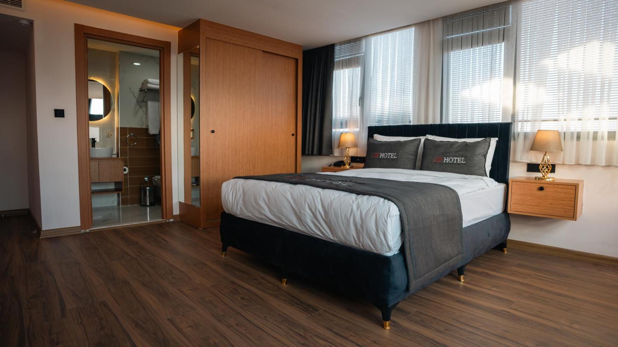Hotel Cip & - Bakirkoey Center 4*