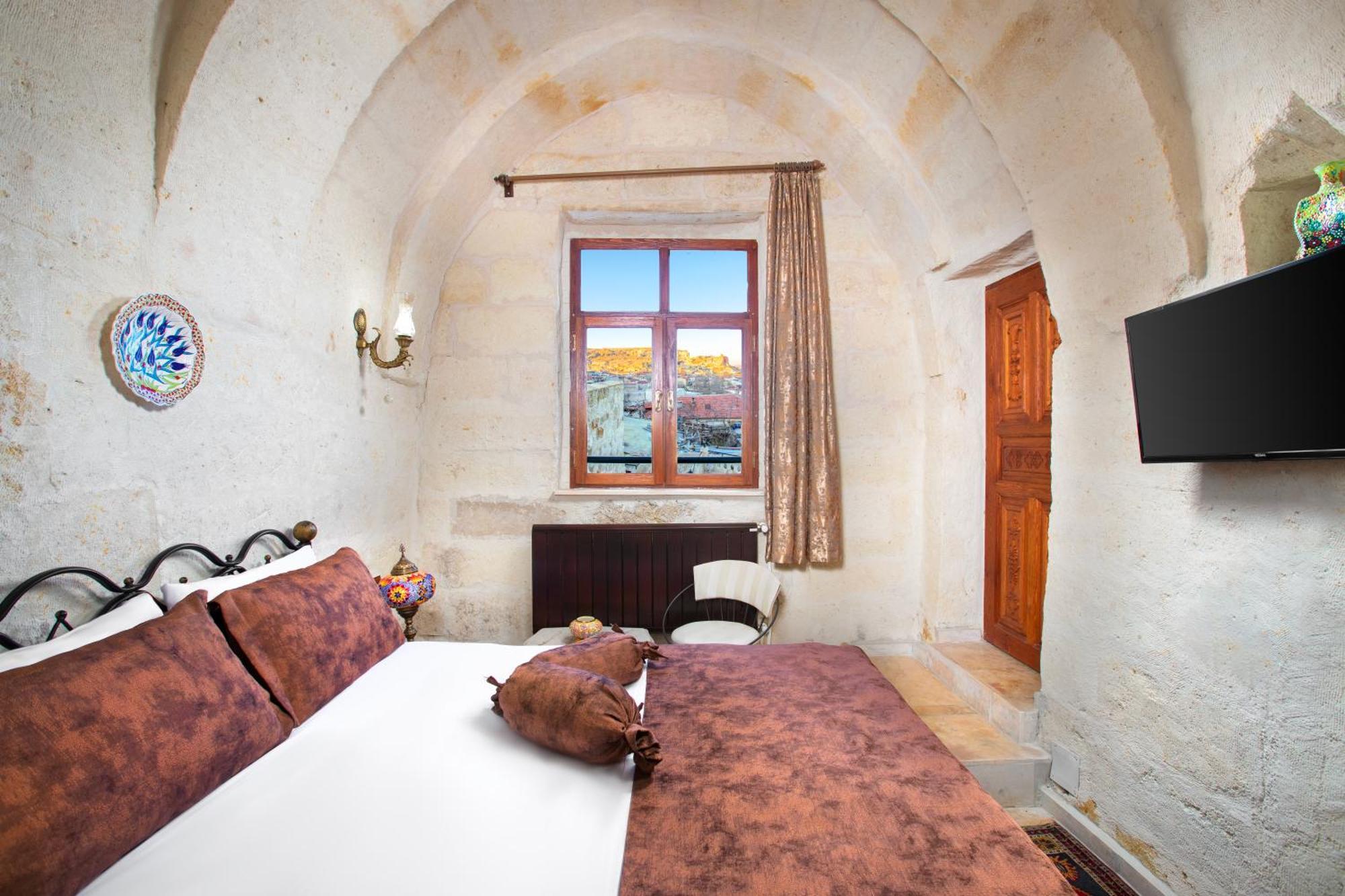 Hotel Romantic Cave