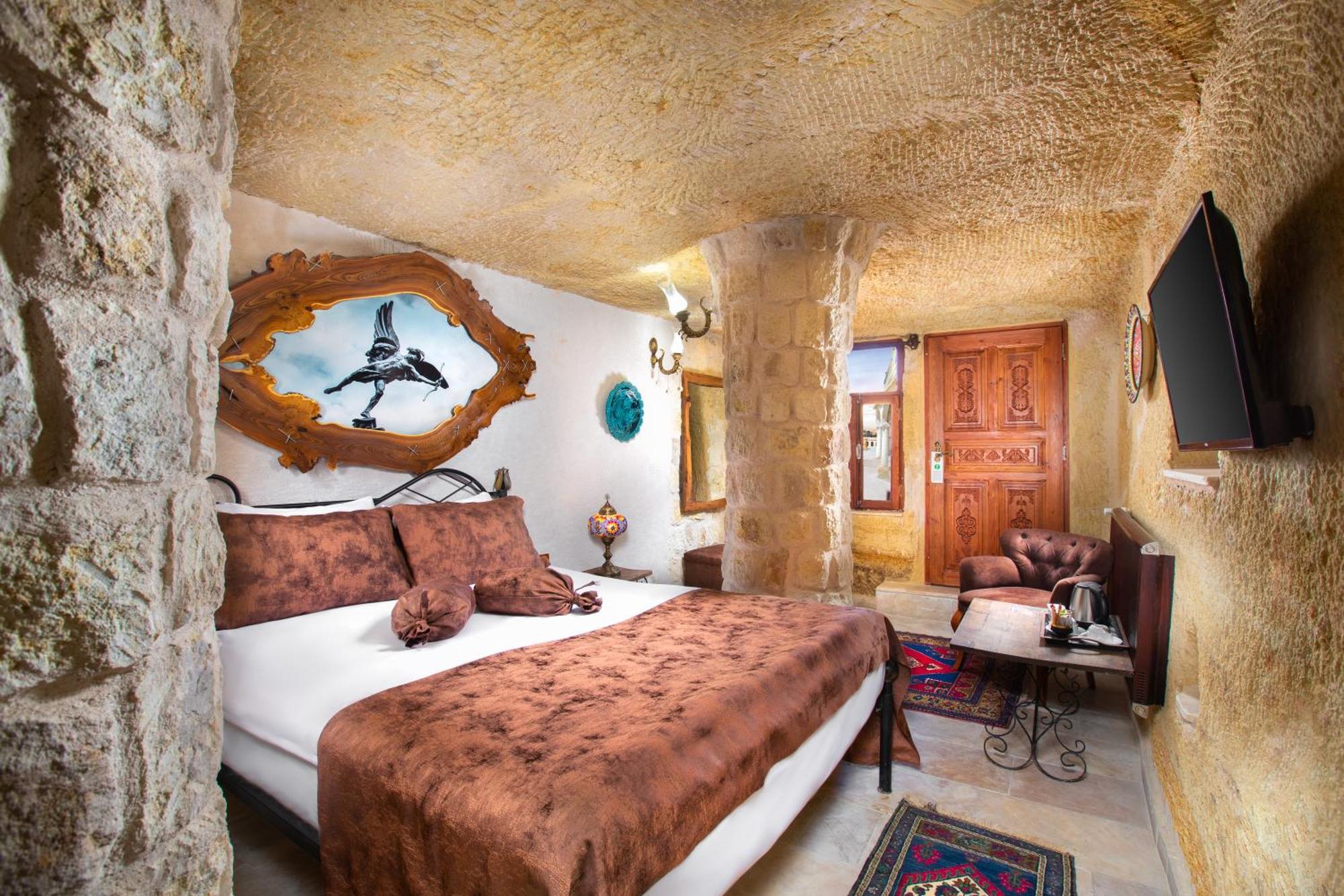 Hotel Romantic Cave