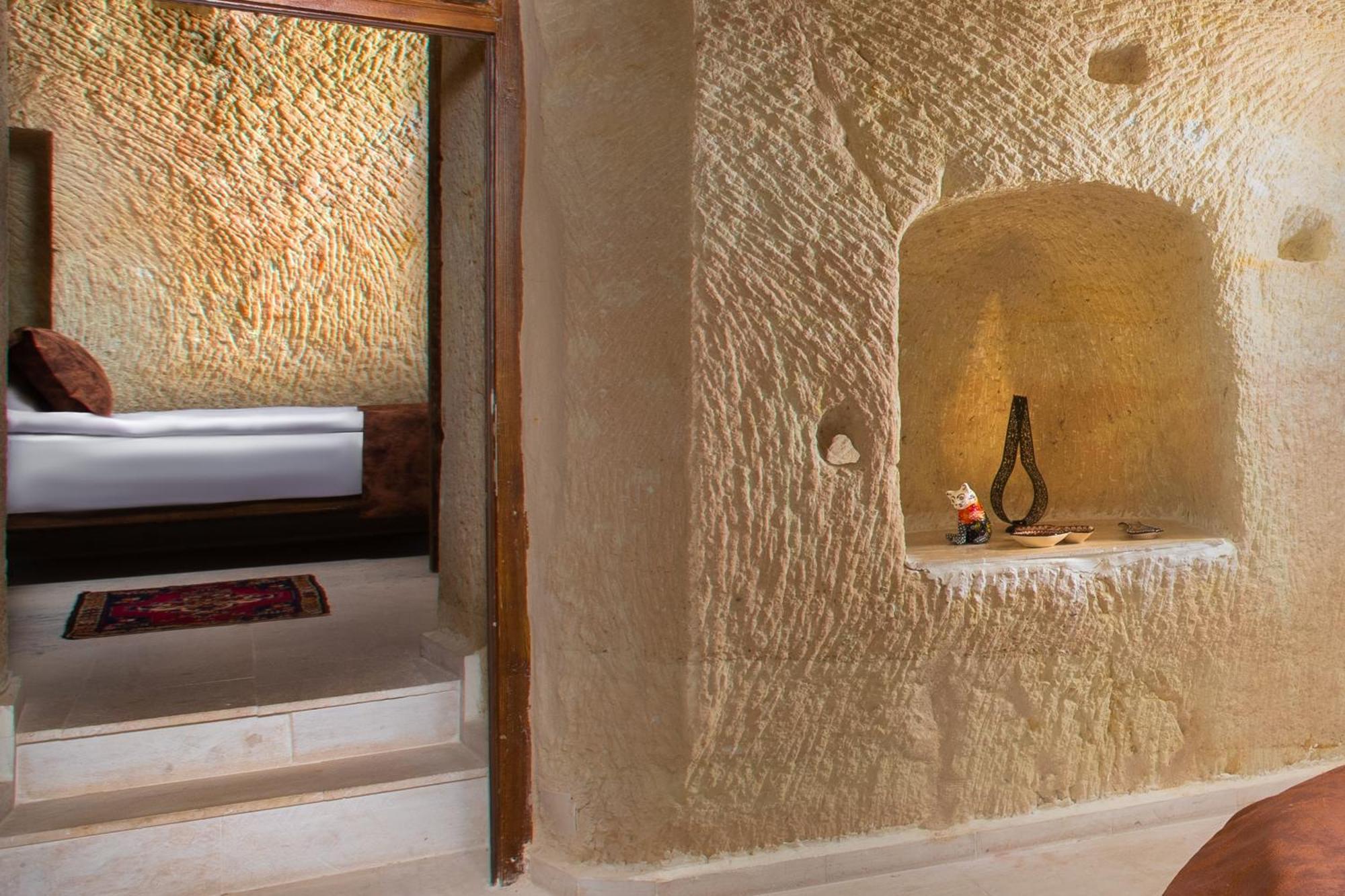 Hotel Romantic Cave