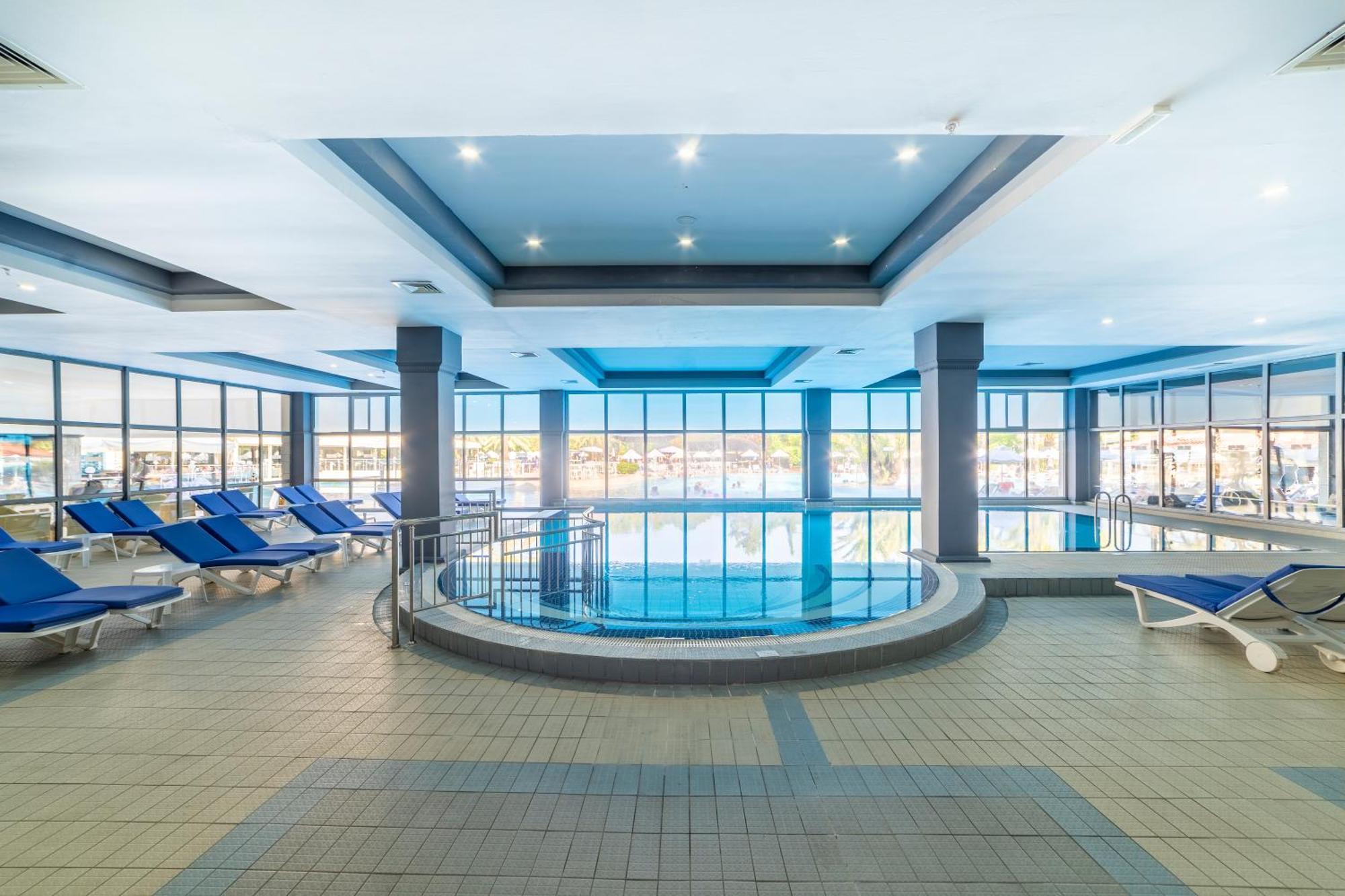 Queen's Park Goynuk Hotel 5*