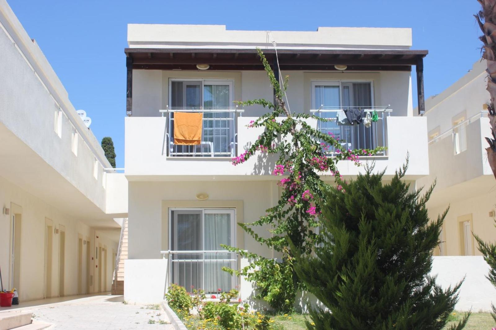 Hotel Viras