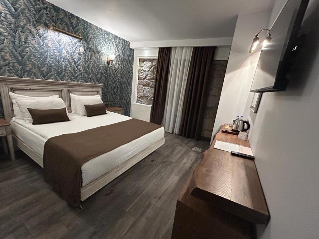 Hotel Troy Port