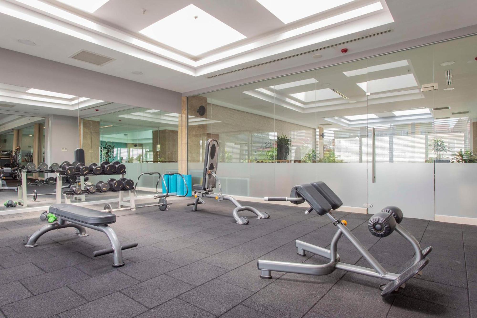 Radisson Residences Avrupa Tem 4*