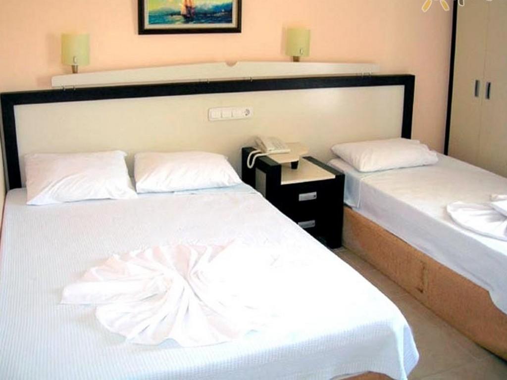 Derya Deniz Hotel 3*