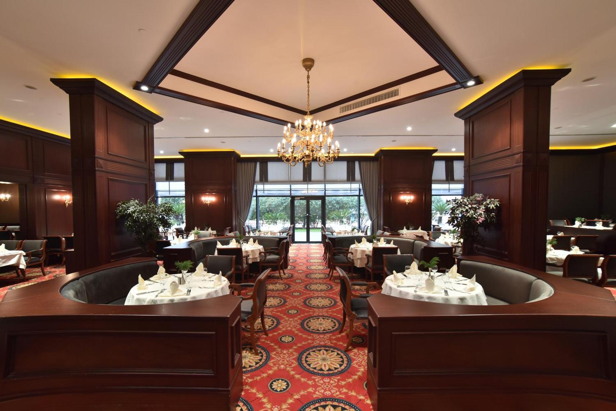 Grand Cevahir Convention Center Hotel