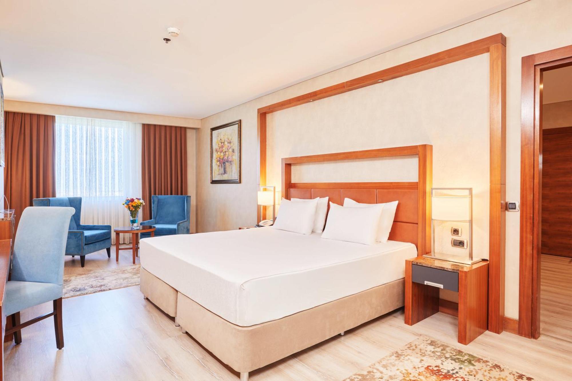 Dedeman Convention Center 5* Konya