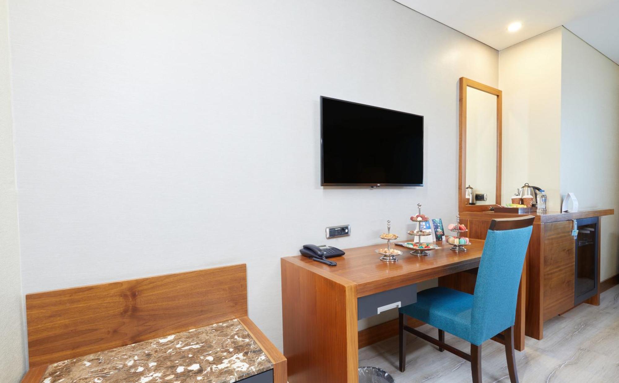 Dedeman Convention Center Hotel 5*