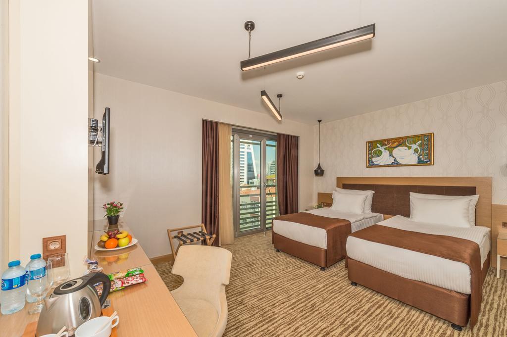 Boursier 1 & Hotel Istanbul