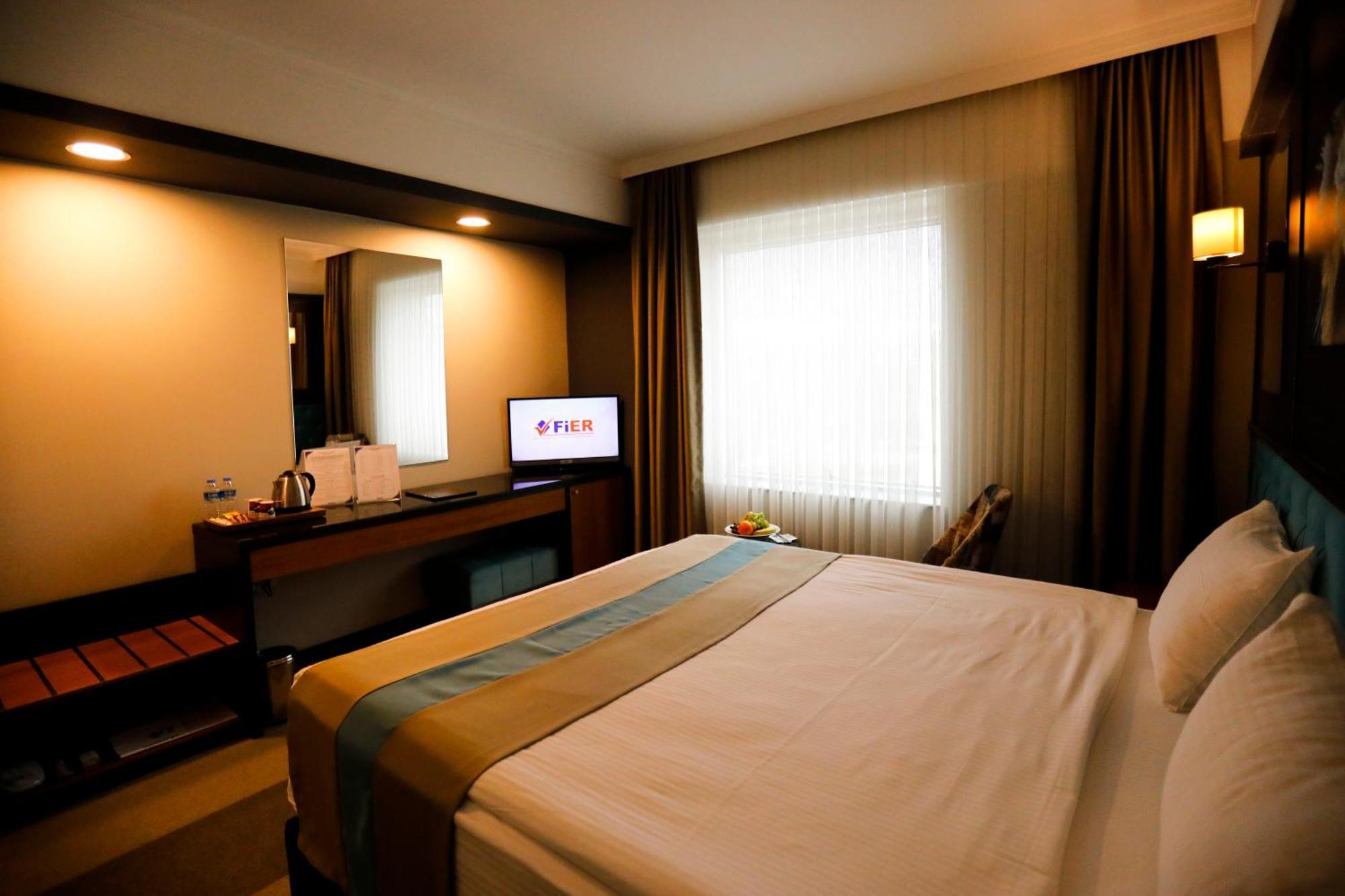 Fier Life Center Hotel