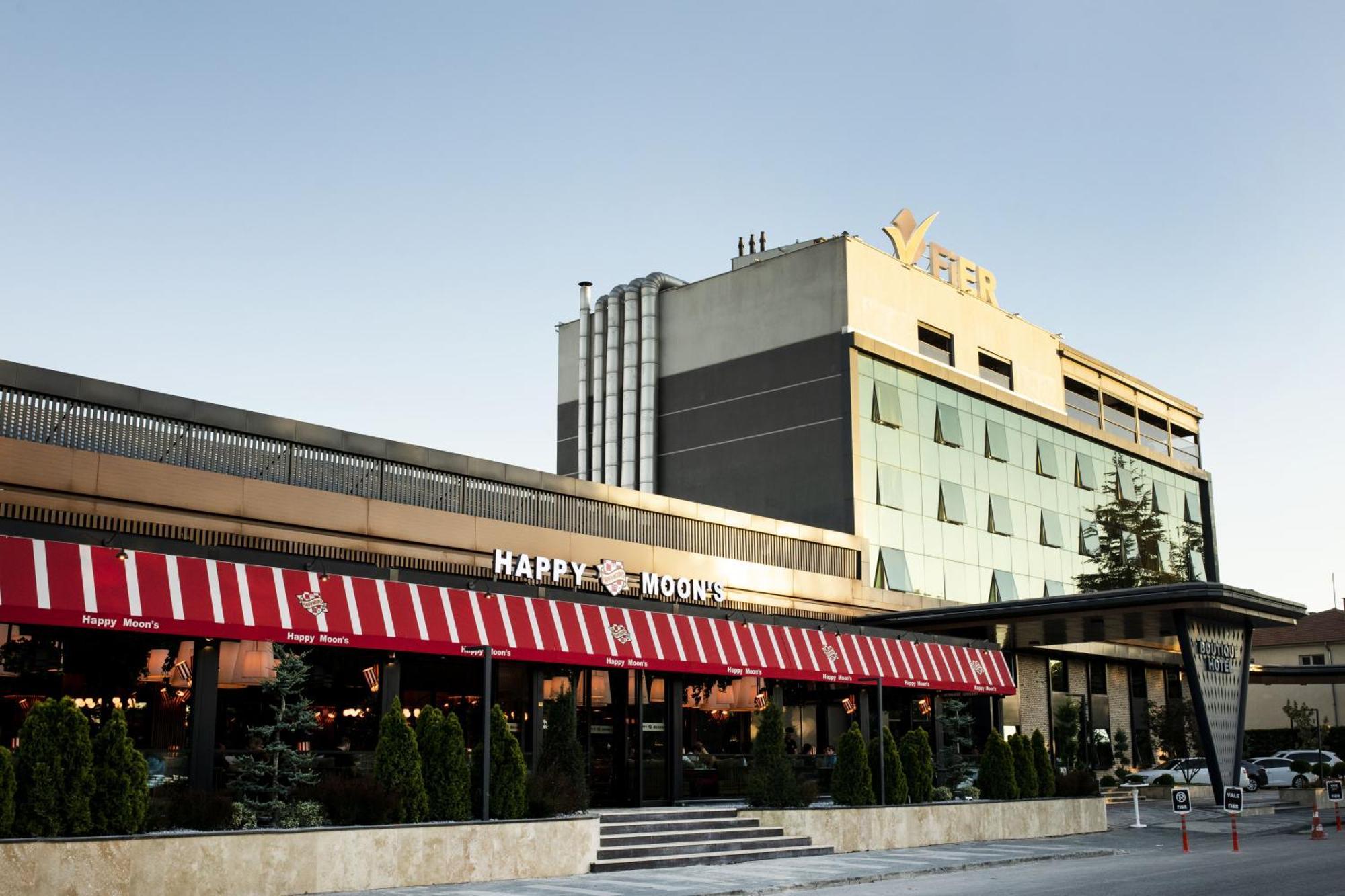 Fier Life Center Hotel 3*