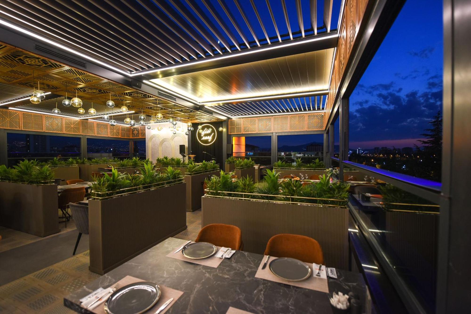 Fier Life Center Hotel 3*
