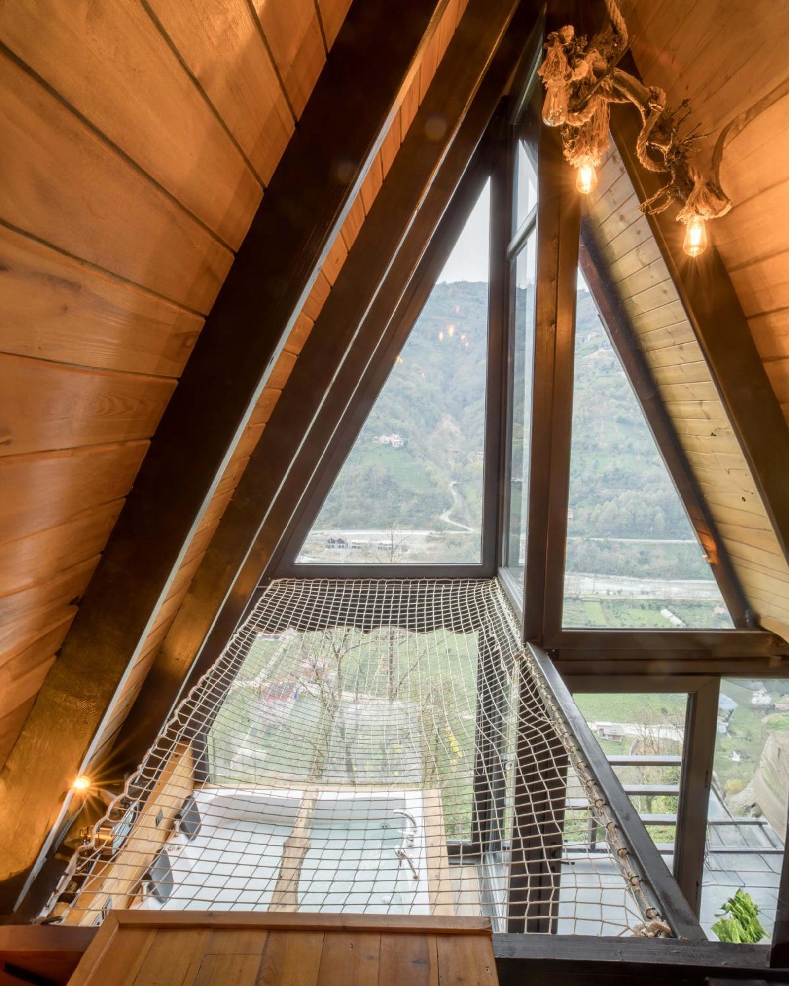 Lodge Pavri