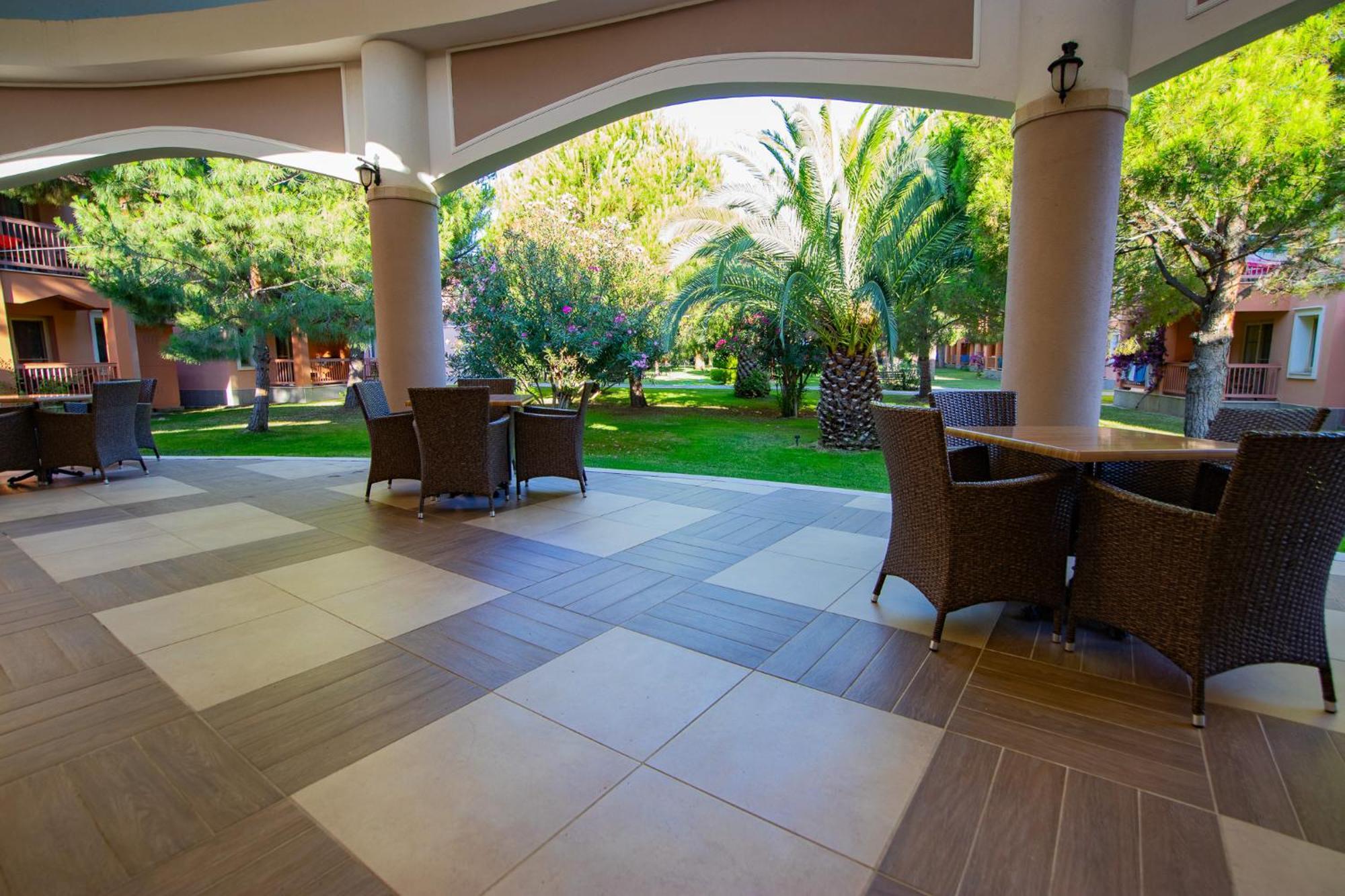 Kustur Club Village 5*