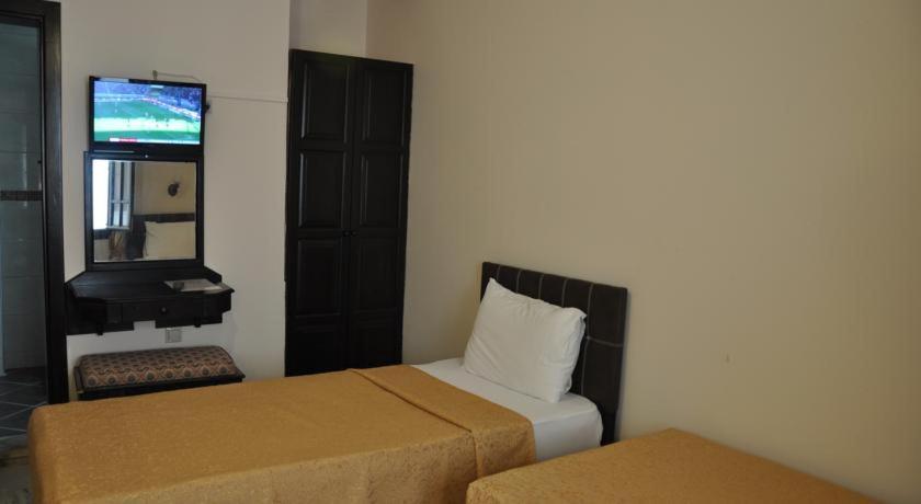 Gth Gloria Guembet Hotel