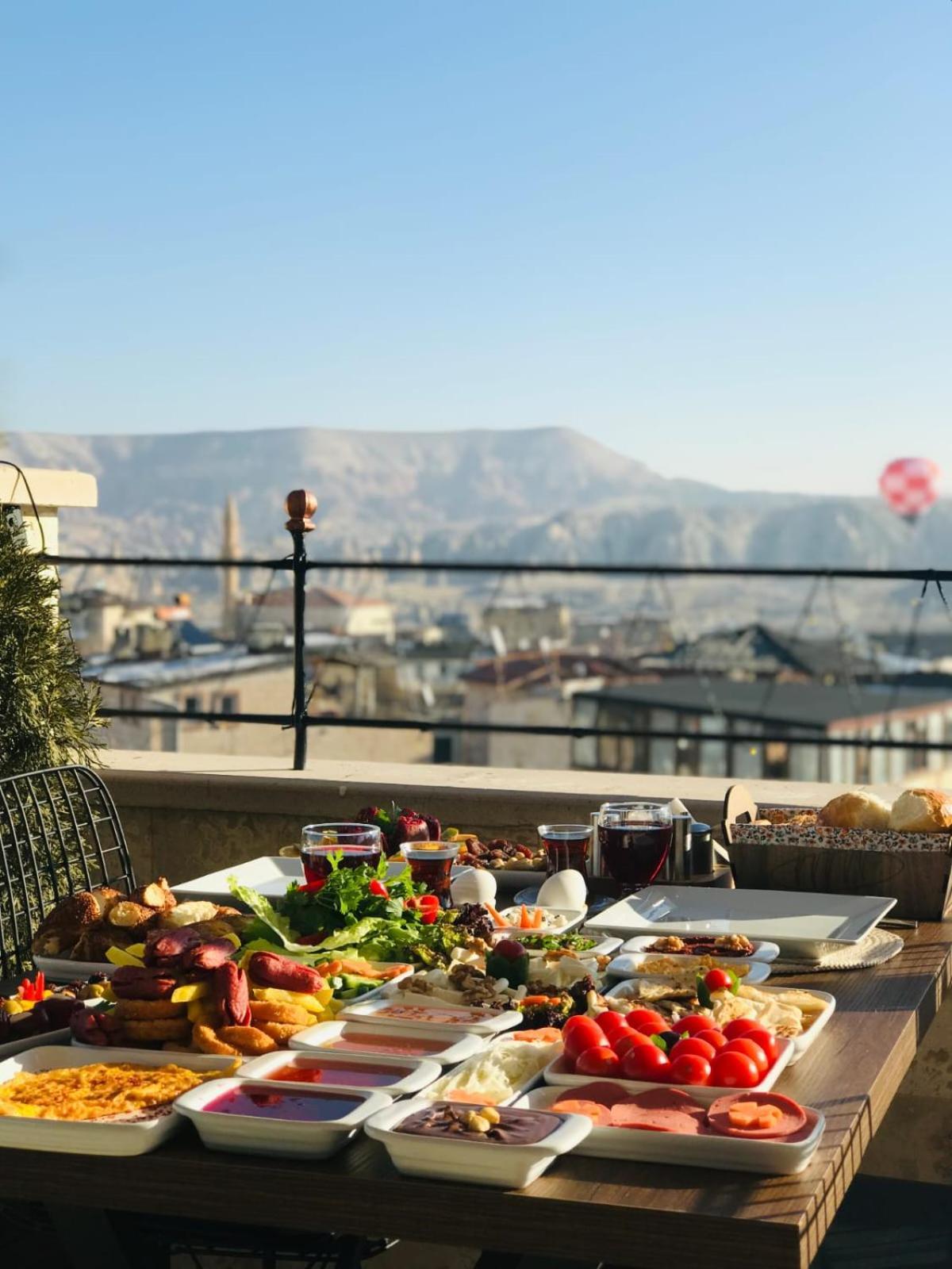 Enjoy Stone Hotel *