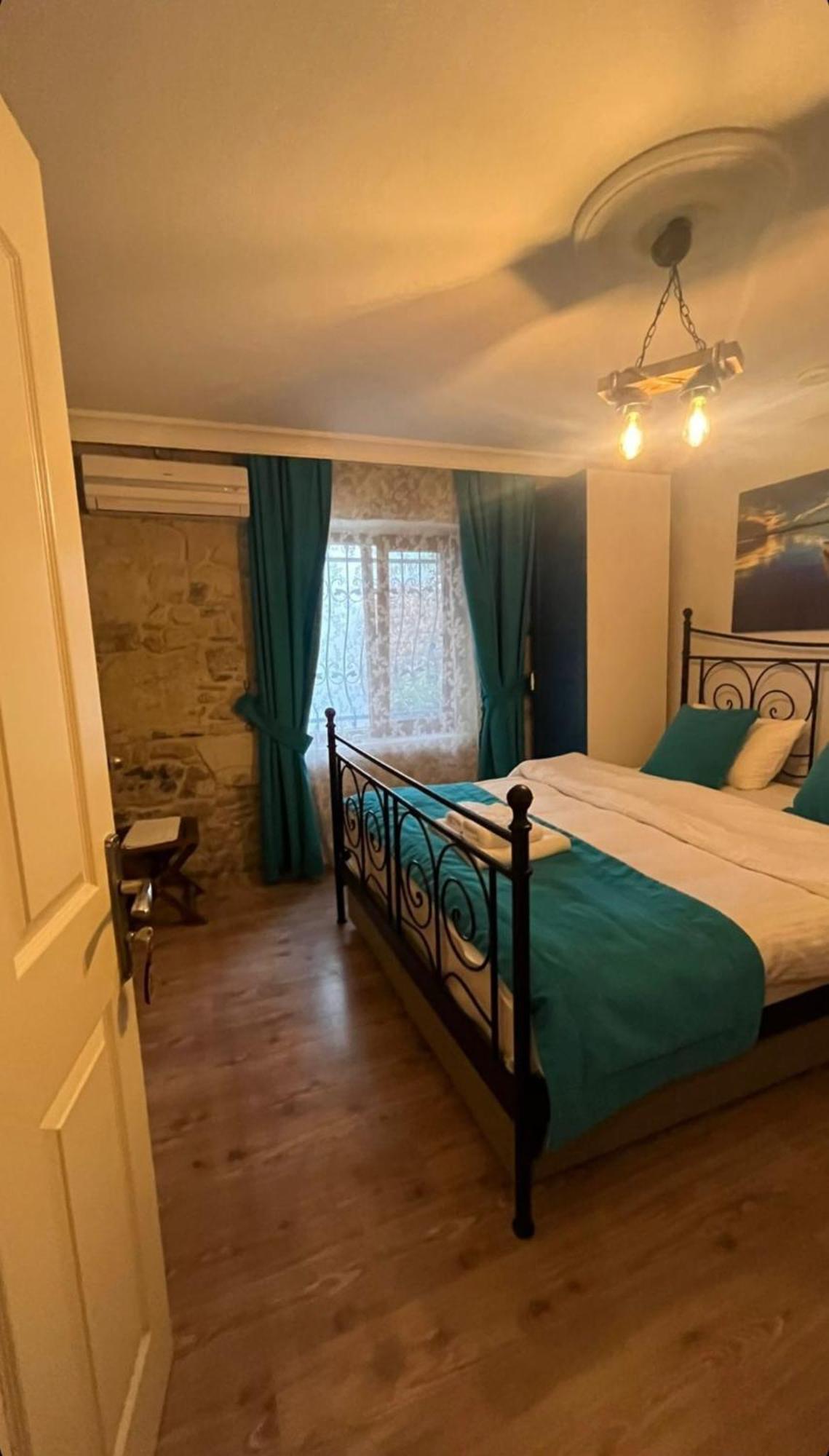 Antik Hotel 2*
