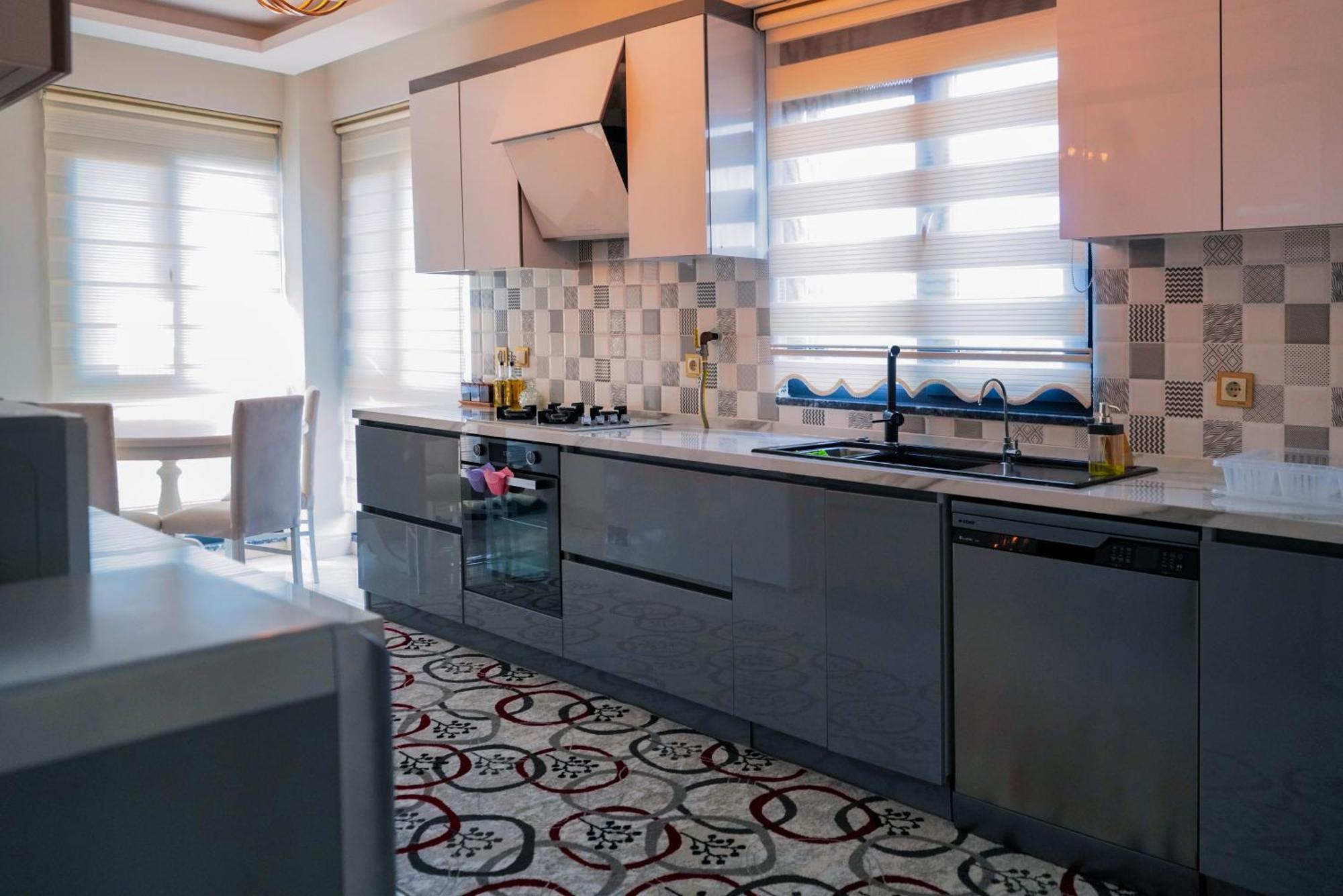Luxury Four Fourlex Villa *