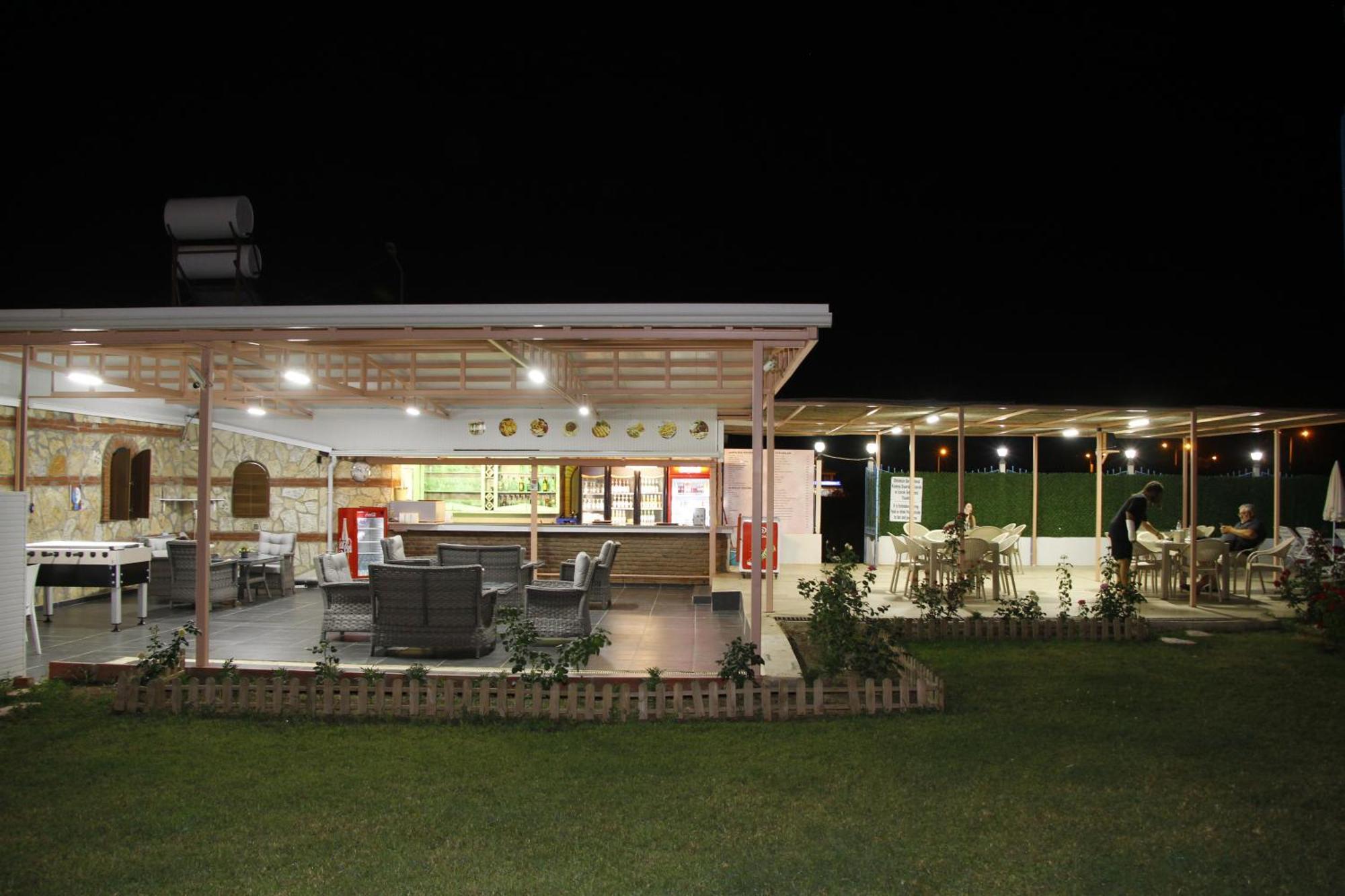 Sunset Village Hotel 2*